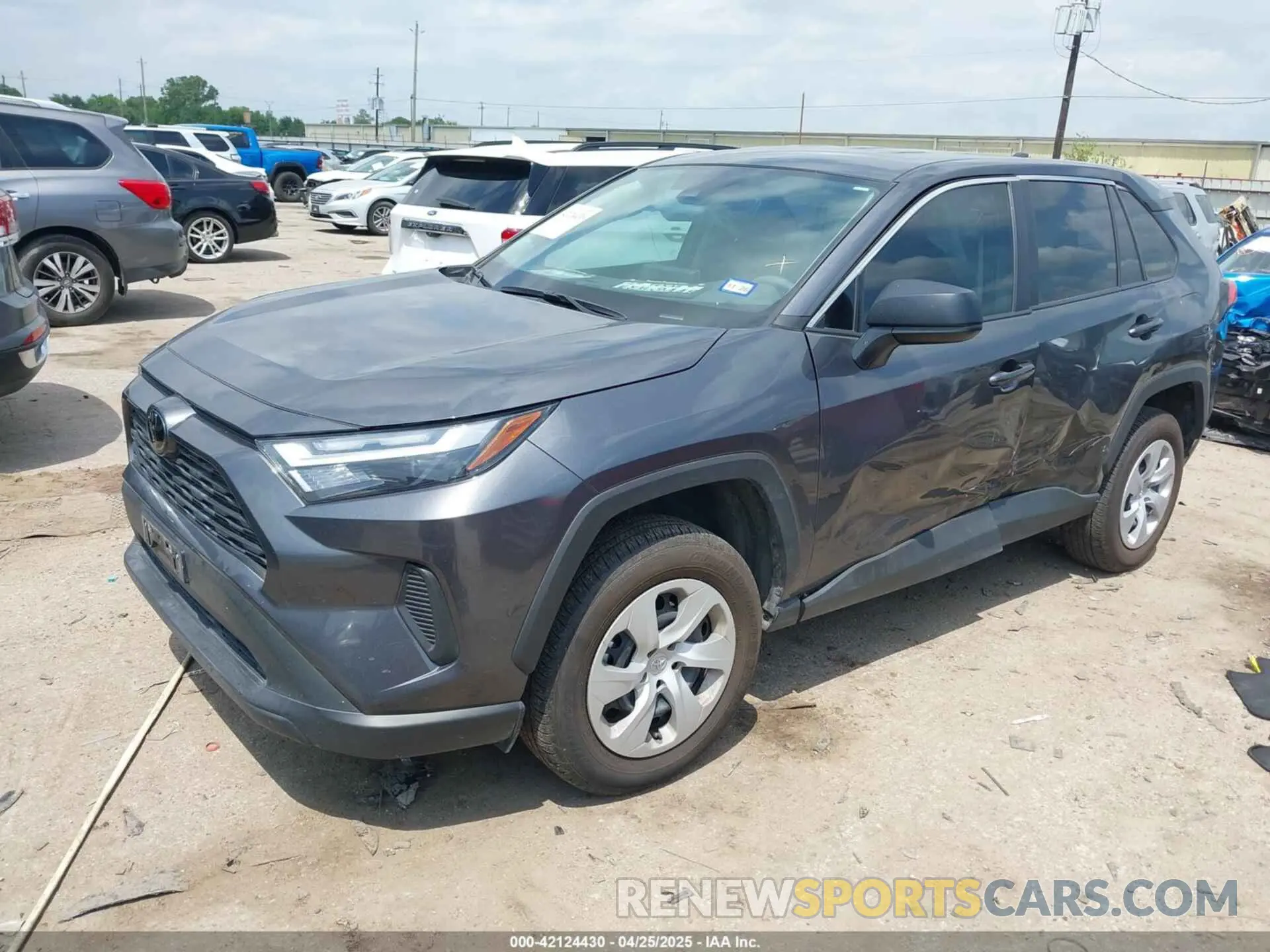 2 Photograph of a damaged car 2T3H1RFV3RC302772 TOYOTA RAV4 2024