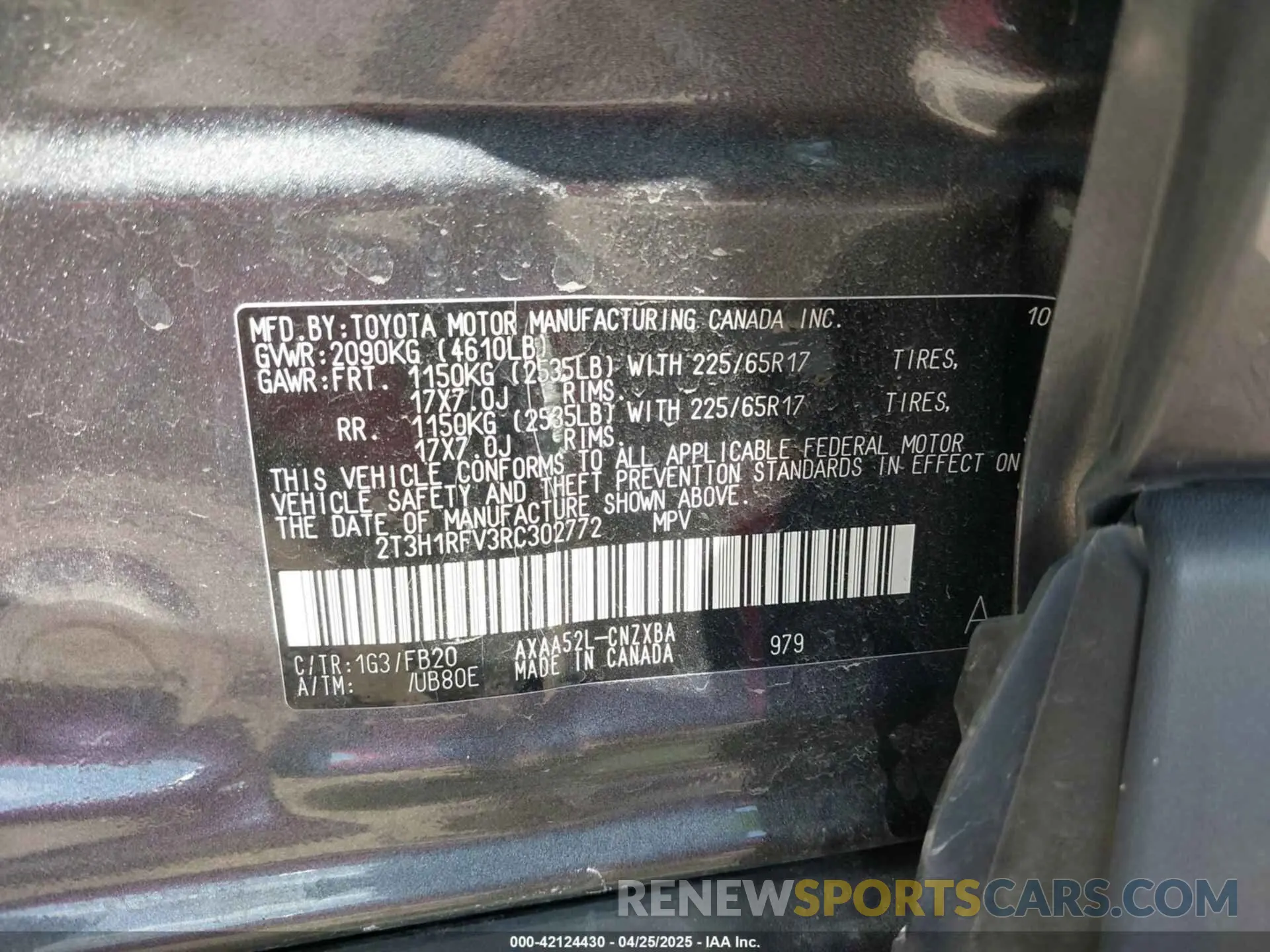 9 Photograph of a damaged car 2T3H1RFV3RC302772 TOYOTA RAV4 2024