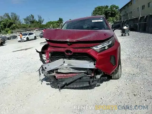 12 Фотография поврежденного автомобиля 2T3H1RFV3RW350903 TOYOTA RAV4 2024