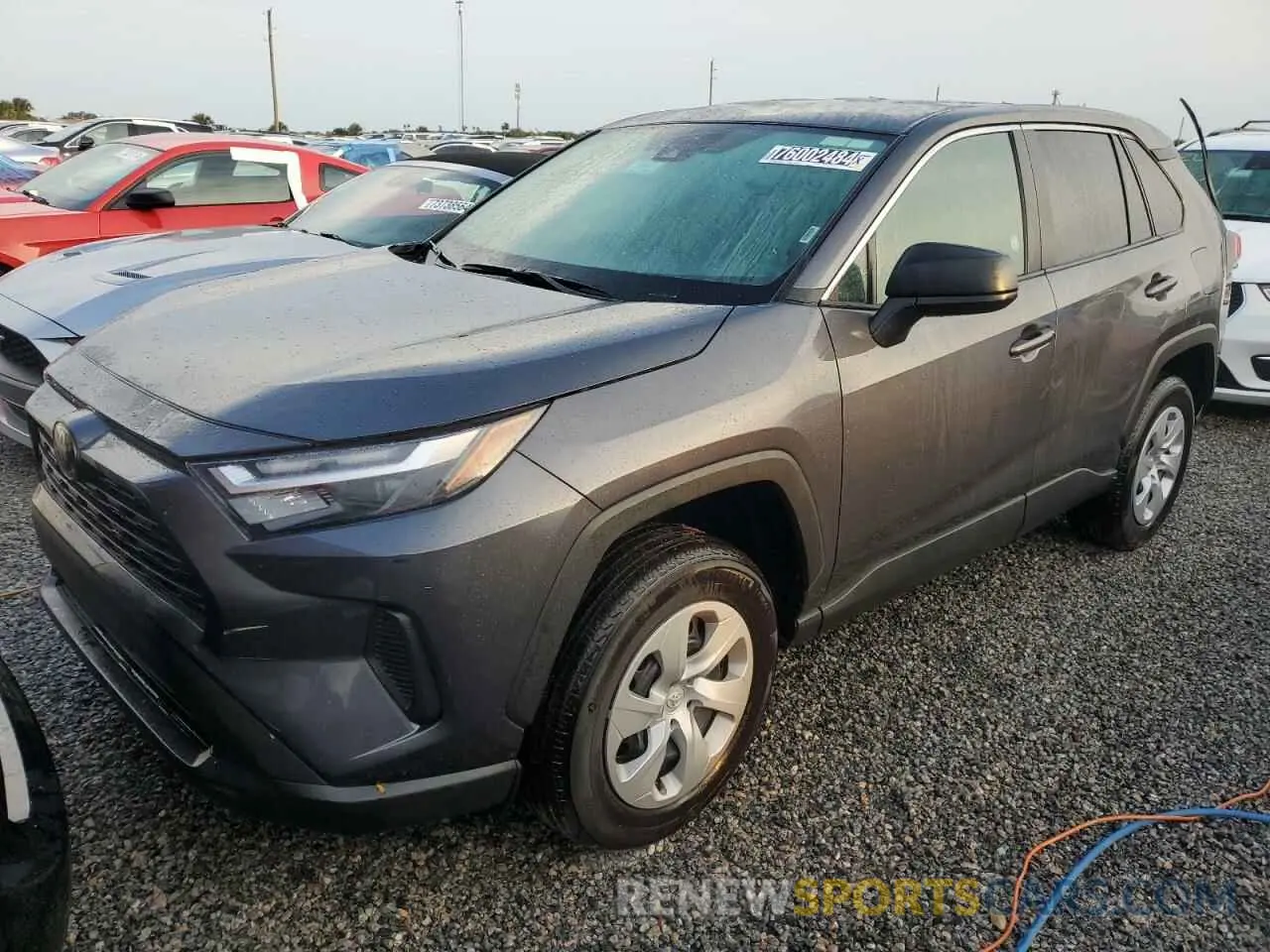 1 Фотография поврежденного автомобиля 2T3H1RFV4RW318056 TOYOTA RAV4 2024
