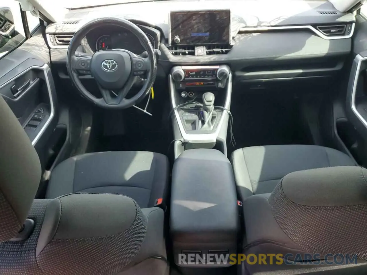 8 Фотография поврежденного автомобиля 2T3H1RFV4RW343393 TOYOTA RAV4 2024