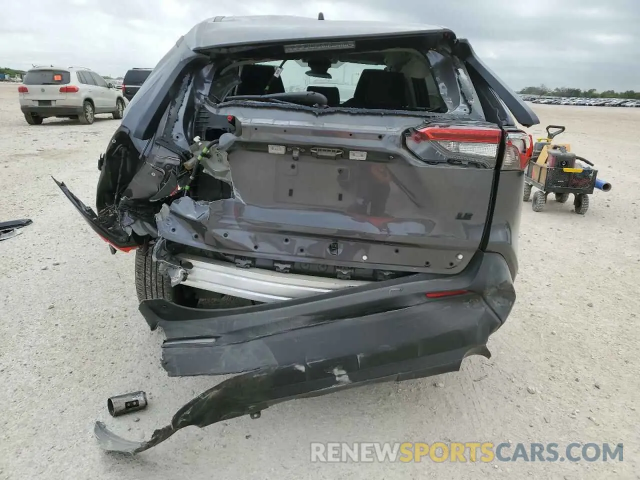 6 Photograph of a damaged car 2T3H1RFV5RC267135 TOYOTA RAV4 2024