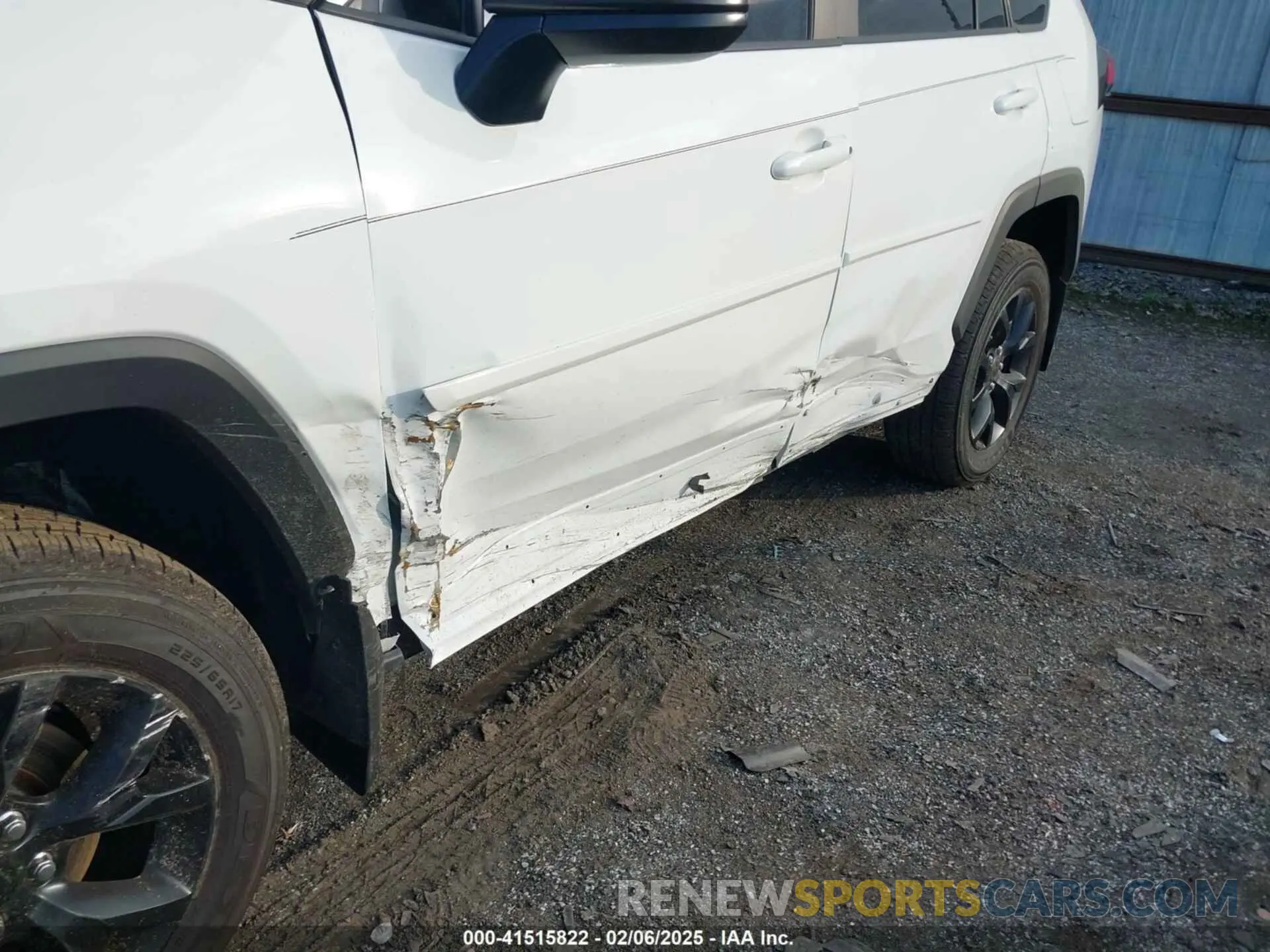 6 Photograph of a damaged car 2T3H1RFV5RW355844 TOYOTA RAV4 2024