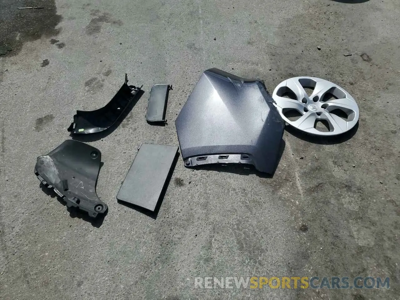 13 Photograph of a damaged car 2T3H1RFV6RC273459 TOYOTA RAV4 2024