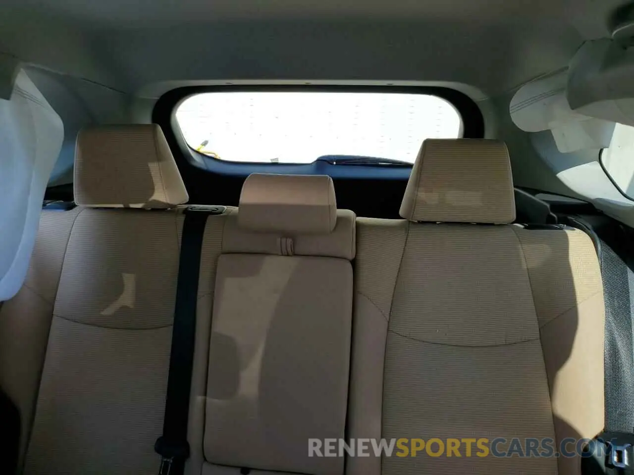 10 Фотография поврежденного автомобиля 2T3H1RFV6RC287071 TOYOTA RAV4 2024