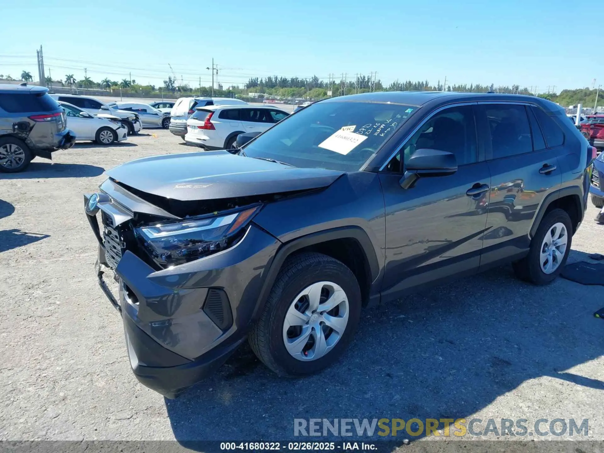 2 Фотография поврежденного автомобиля 2T3H1RFV6RW324344 TOYOTA RAV4 2024