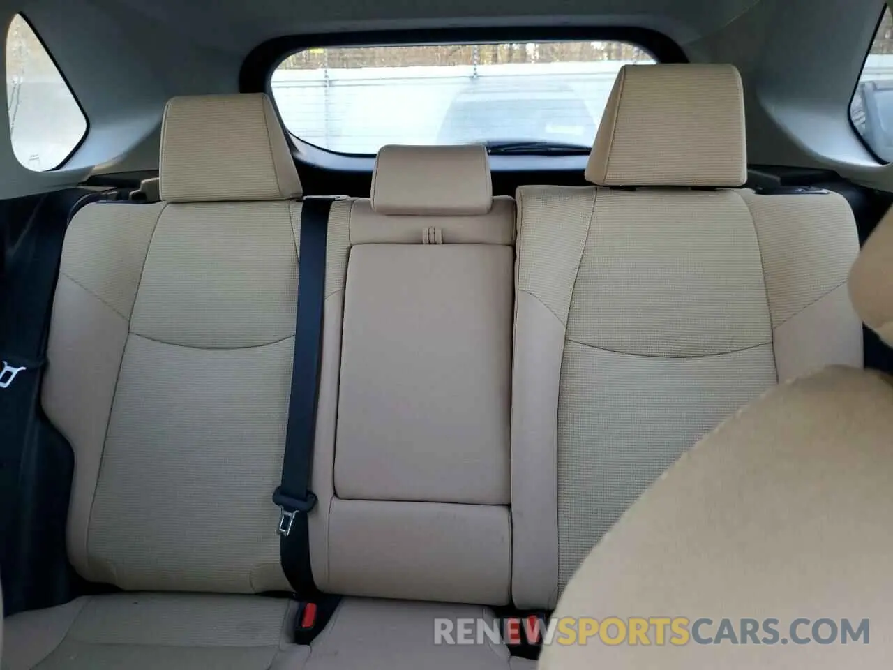 10 Фотография поврежденного автомобиля 2T3H1RFV8RC285919 TOYOTA RAV4 2024