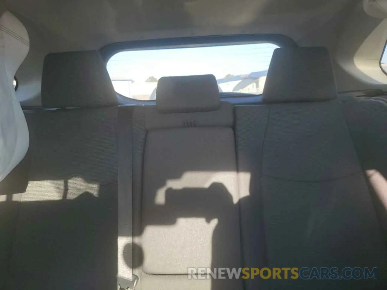 10 Фотография поврежденного автомобиля 2T3H1RFV8RW348113 TOYOTA RAV4 2024