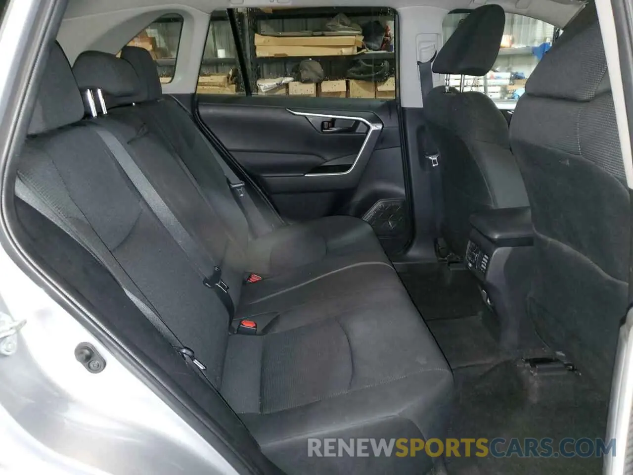 11 Фотография поврежденного автомобиля 2T3H1RFV9RC264772 TOYOTA RAV4 2024