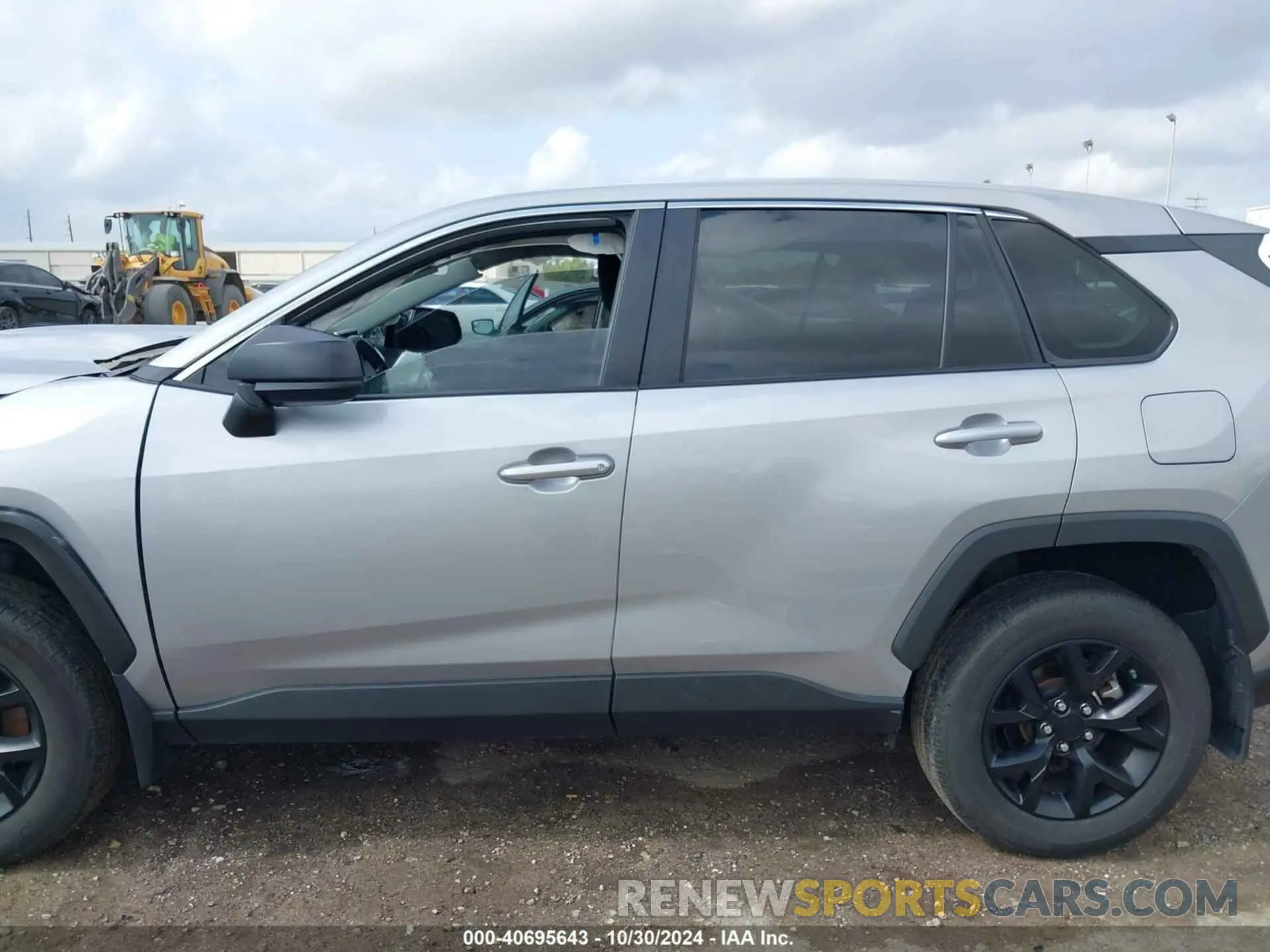 15 Photograph of a damaged car 2T3H1RFV9RW315699 TOYOTA RAV4 2024