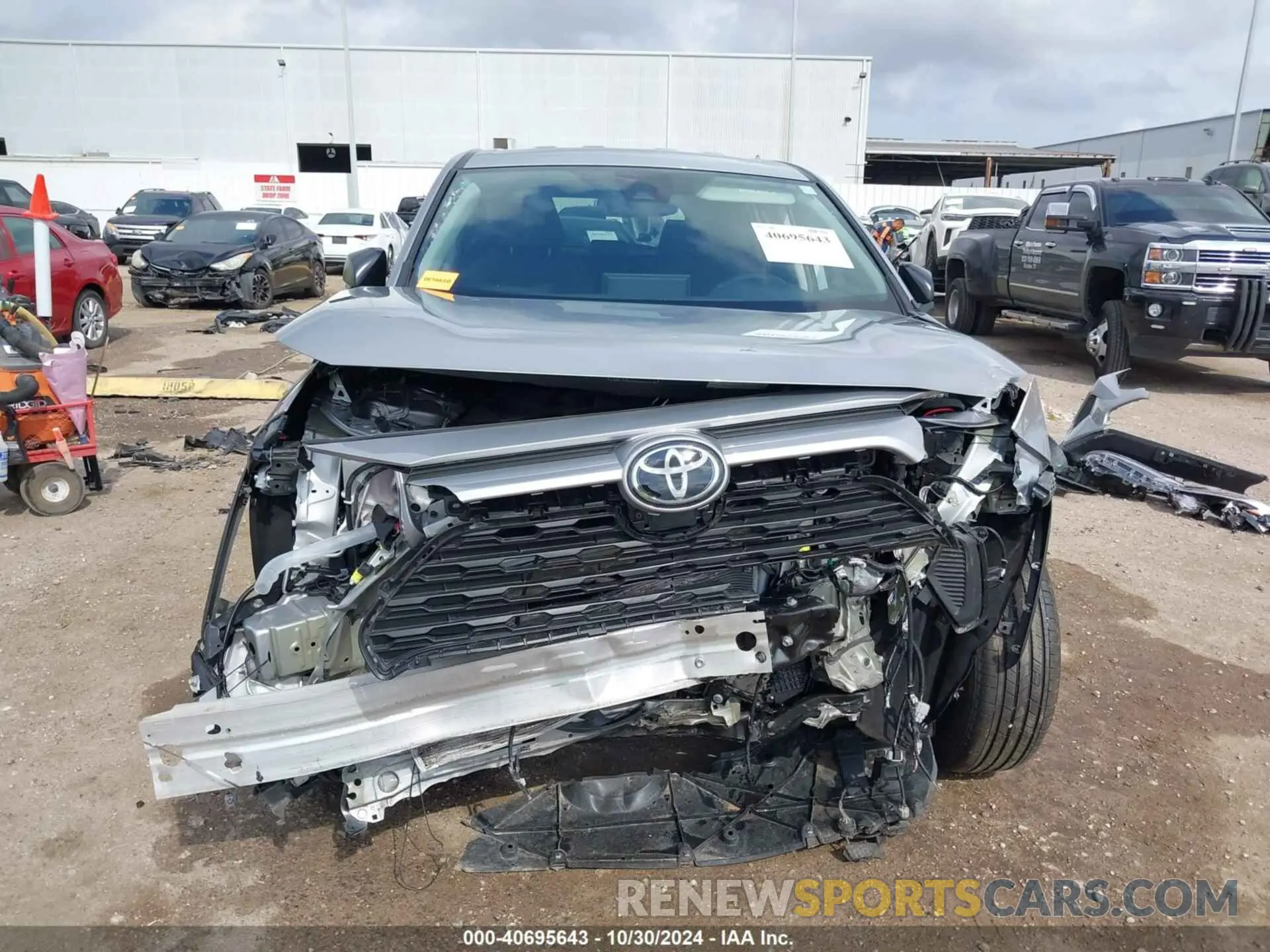 6 Photograph of a damaged car 2T3H1RFV9RW315699 TOYOTA RAV4 2024