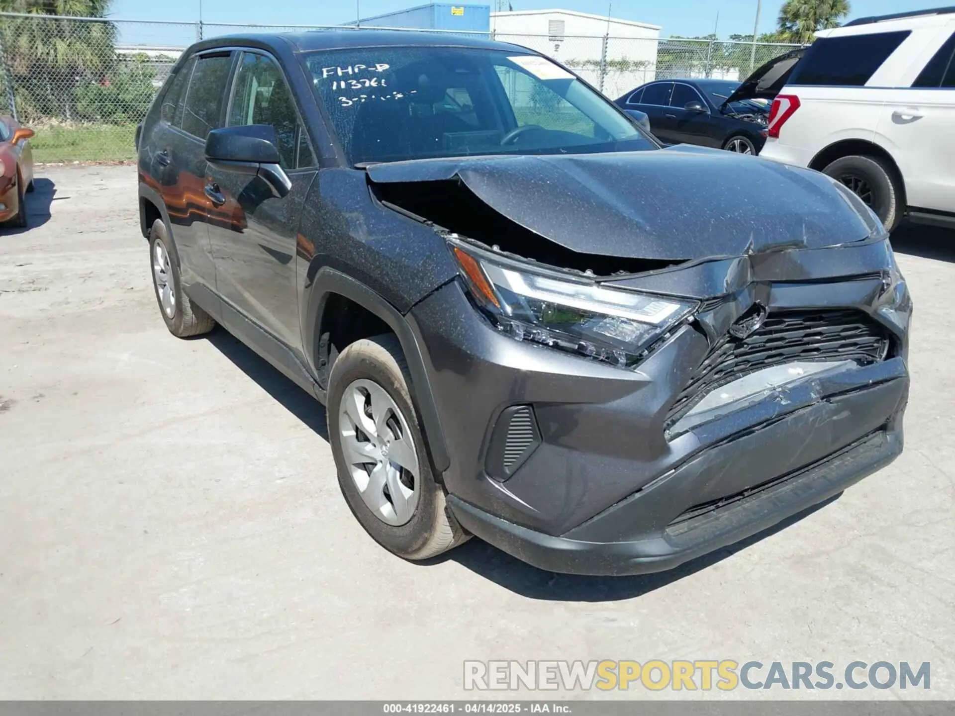 1 Фотография поврежденного автомобиля 2T3H1RFVXRC260116 TOYOTA RAV4 2024