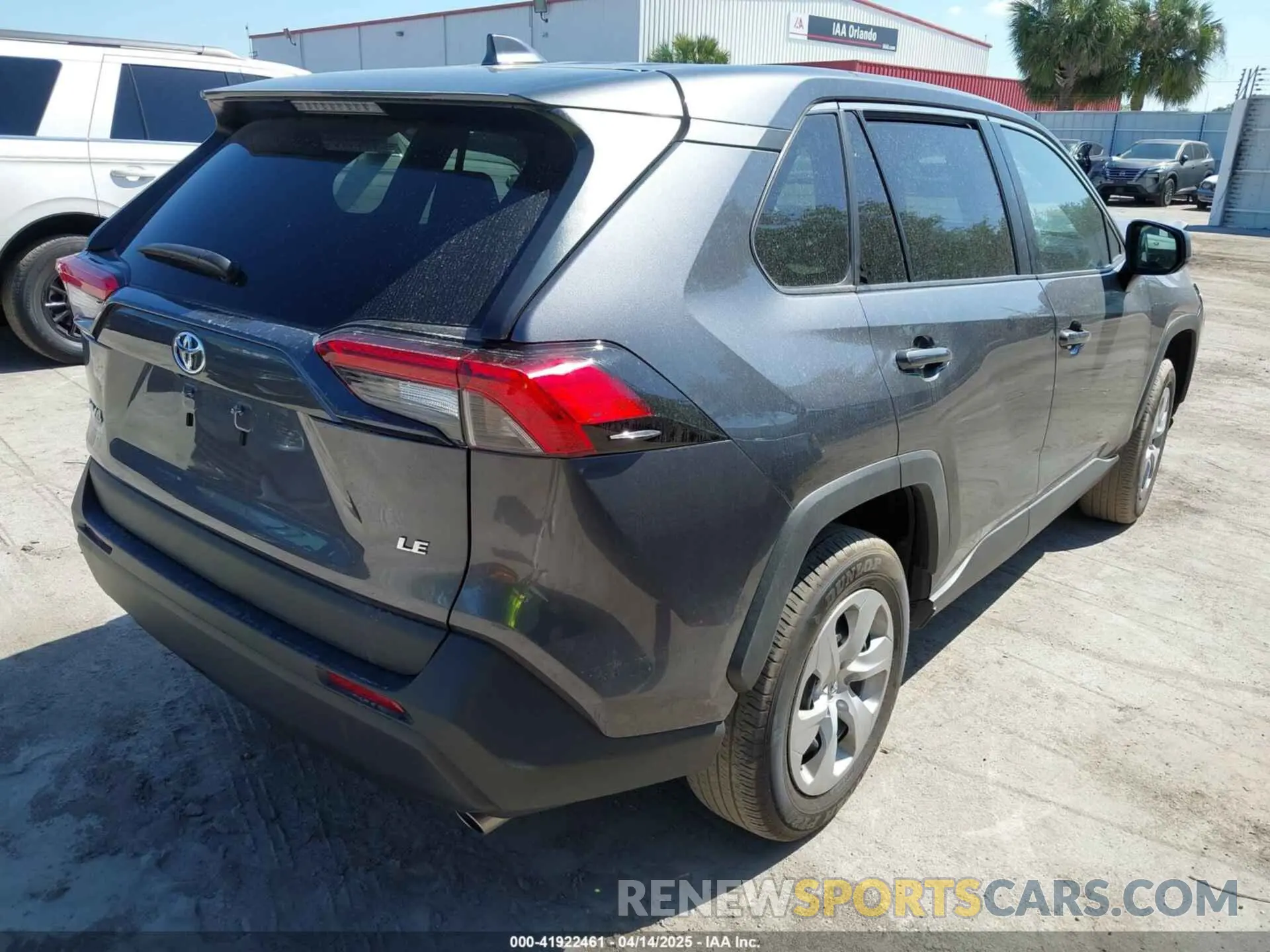4 Фотография поврежденного автомобиля 2T3H1RFVXRC260116 TOYOTA RAV4 2024