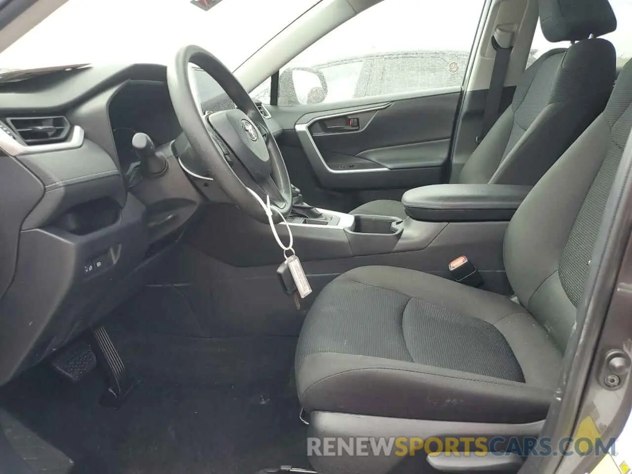 7 Photograph of a damaged car 2T3H1RFVXRW312469 TOYOTA RAV4 2024