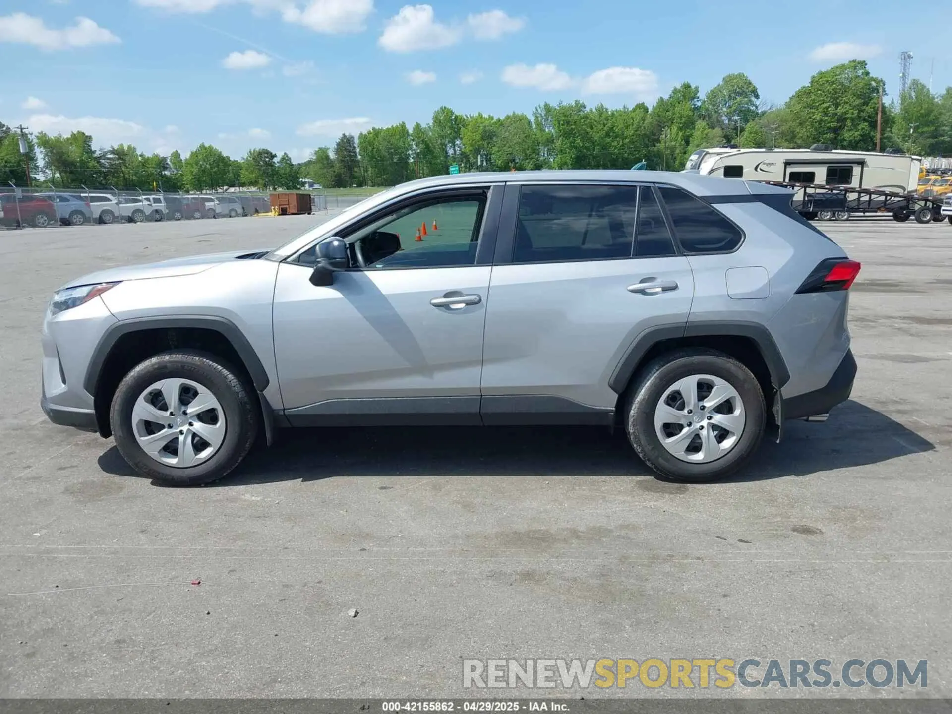 14 Фотография поврежденного автомобиля 2T3H1RFVXRW339817 TOYOTA RAV4 2024