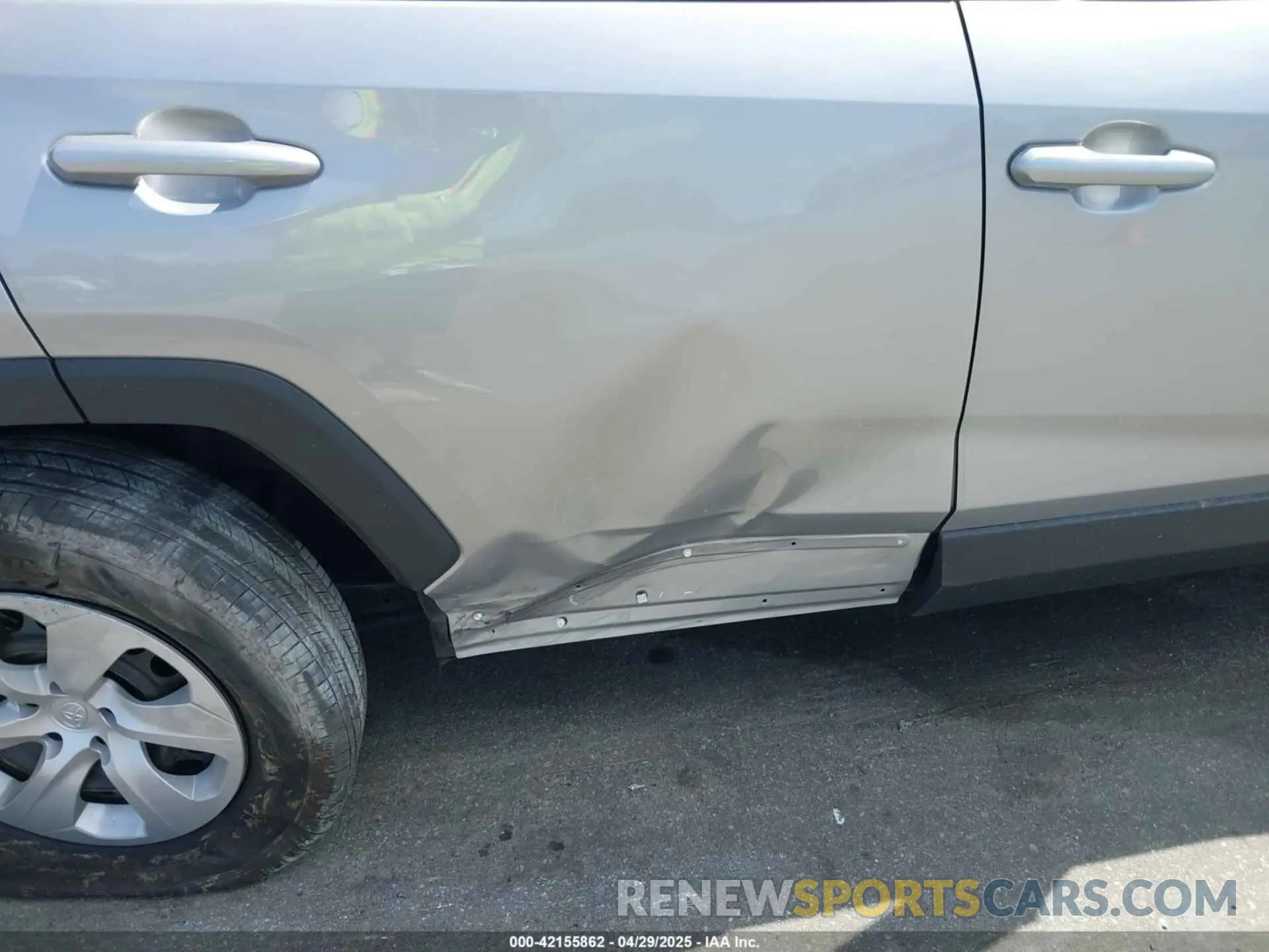 6 Фотография поврежденного автомобиля 2T3H1RFVXRW339817 TOYOTA RAV4 2024