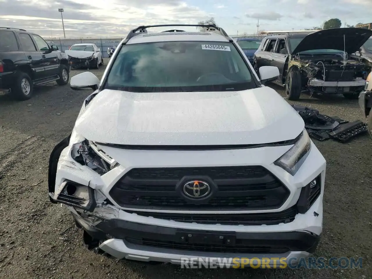 5 Фотография поврежденного автомобиля 2T3J1RFV0RW489615 TOYOTA RAV4 2024