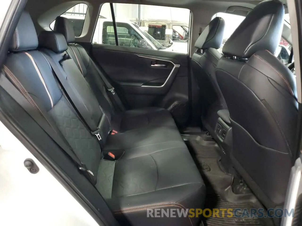11 Фотография поврежденного автомобиля 2T3J1RFV2RW411370 TOYOTA RAV4 2024