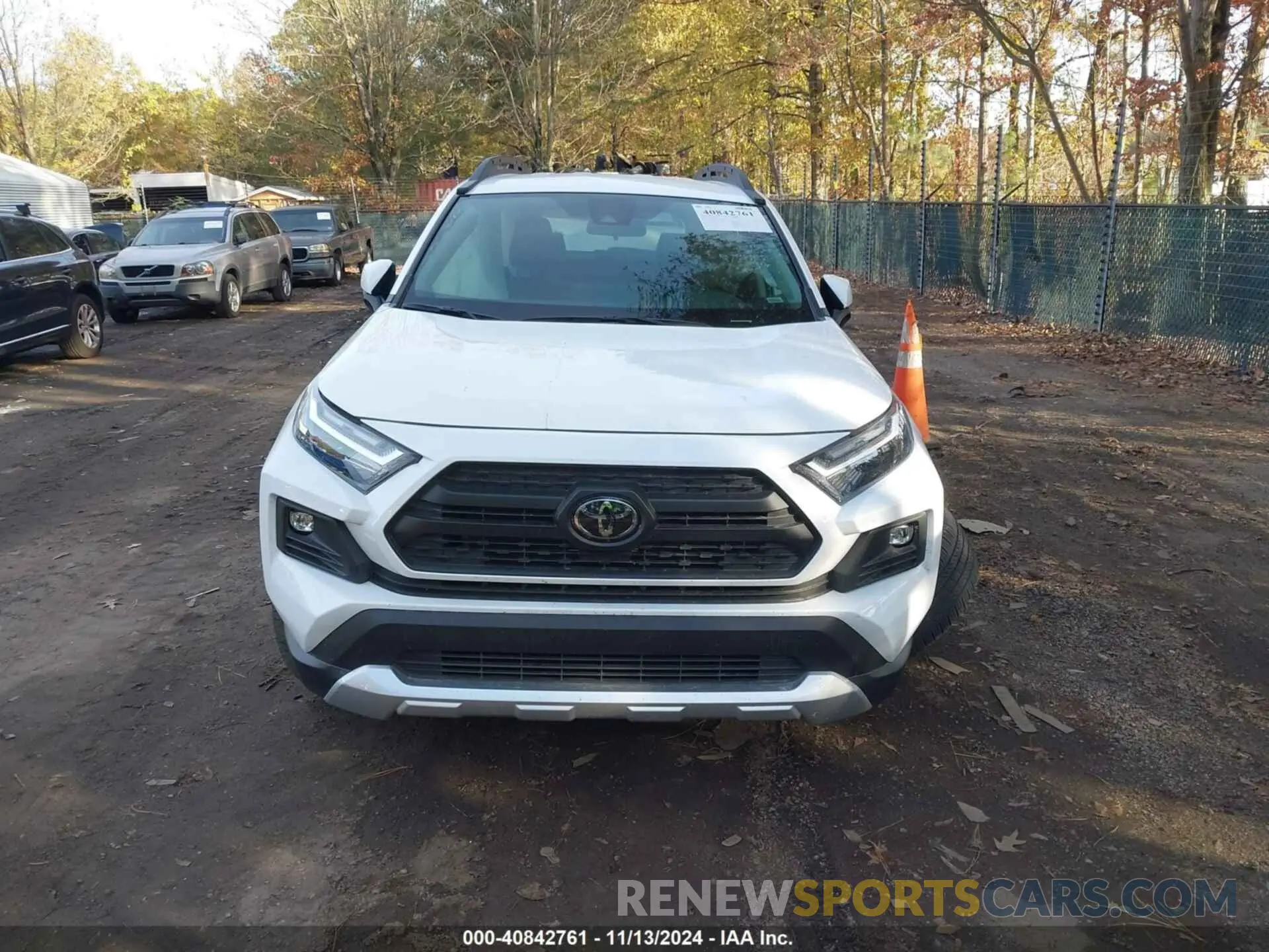 12 Photograph of a damaged car 2T3J1RFV4RW470727 TOYOTA RAV4 2024