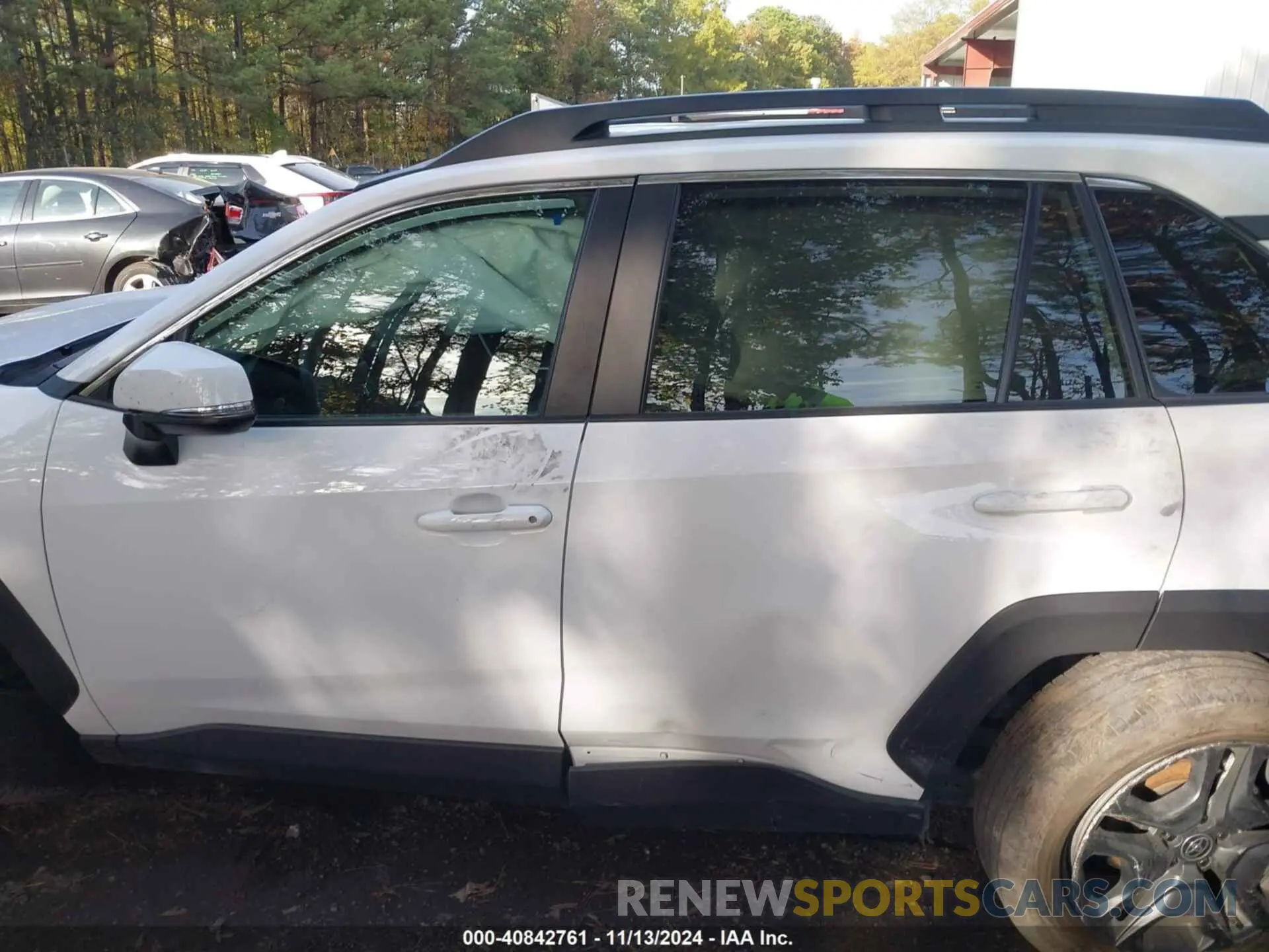 14 Photograph of a damaged car 2T3J1RFV4RW470727 TOYOTA RAV4 2024