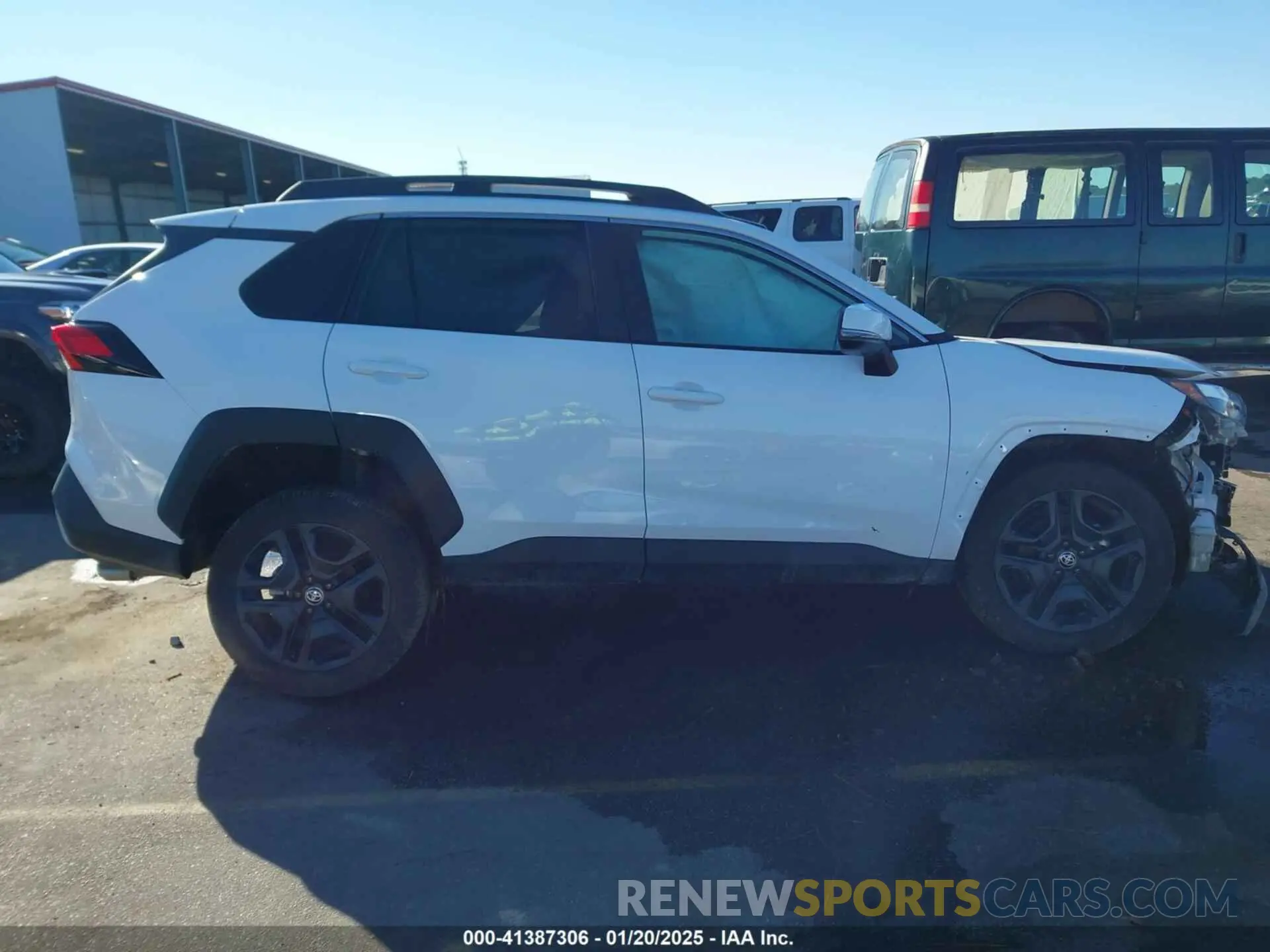 12 Photograph of a damaged car 2T3J1RFV5RW476830 TOYOTA RAV4 2024