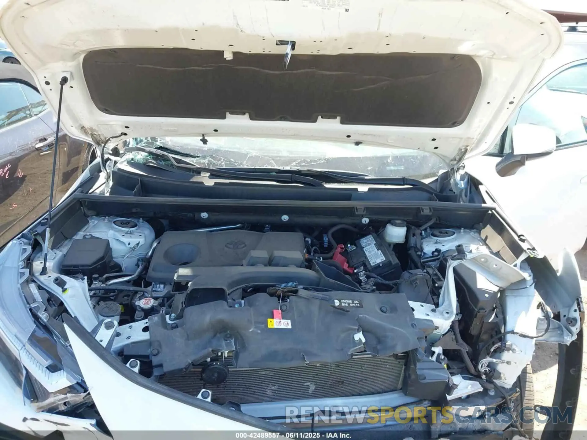 10 Photograph of a damaged car 2T3J1RFV7RW473847 TOYOTA RAV4 2024