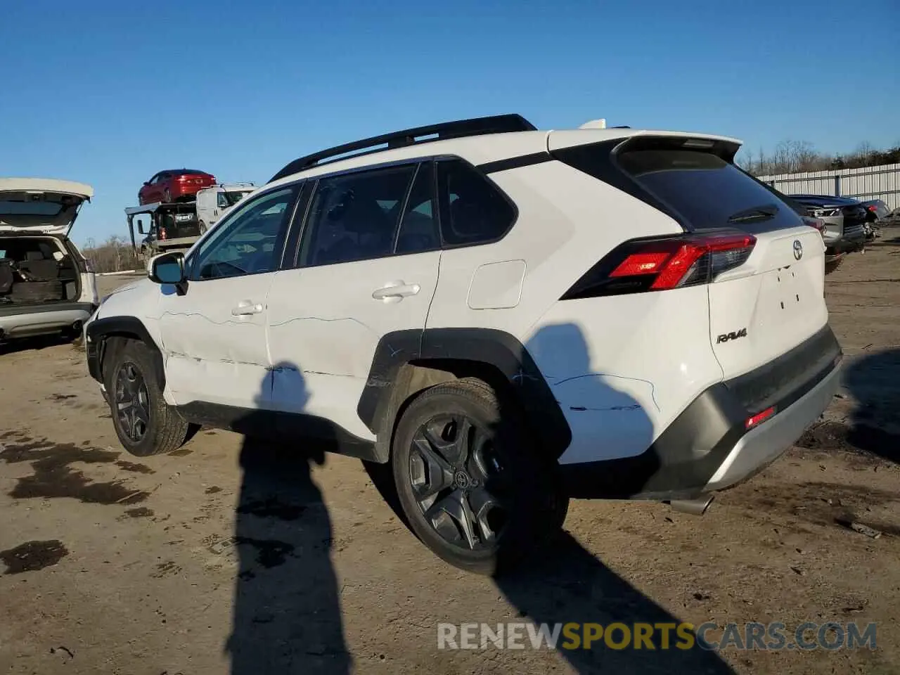 2 Фотография поврежденного автомобиля 2T3J1RFV8RW423720 TOYOTA RAV4 2024