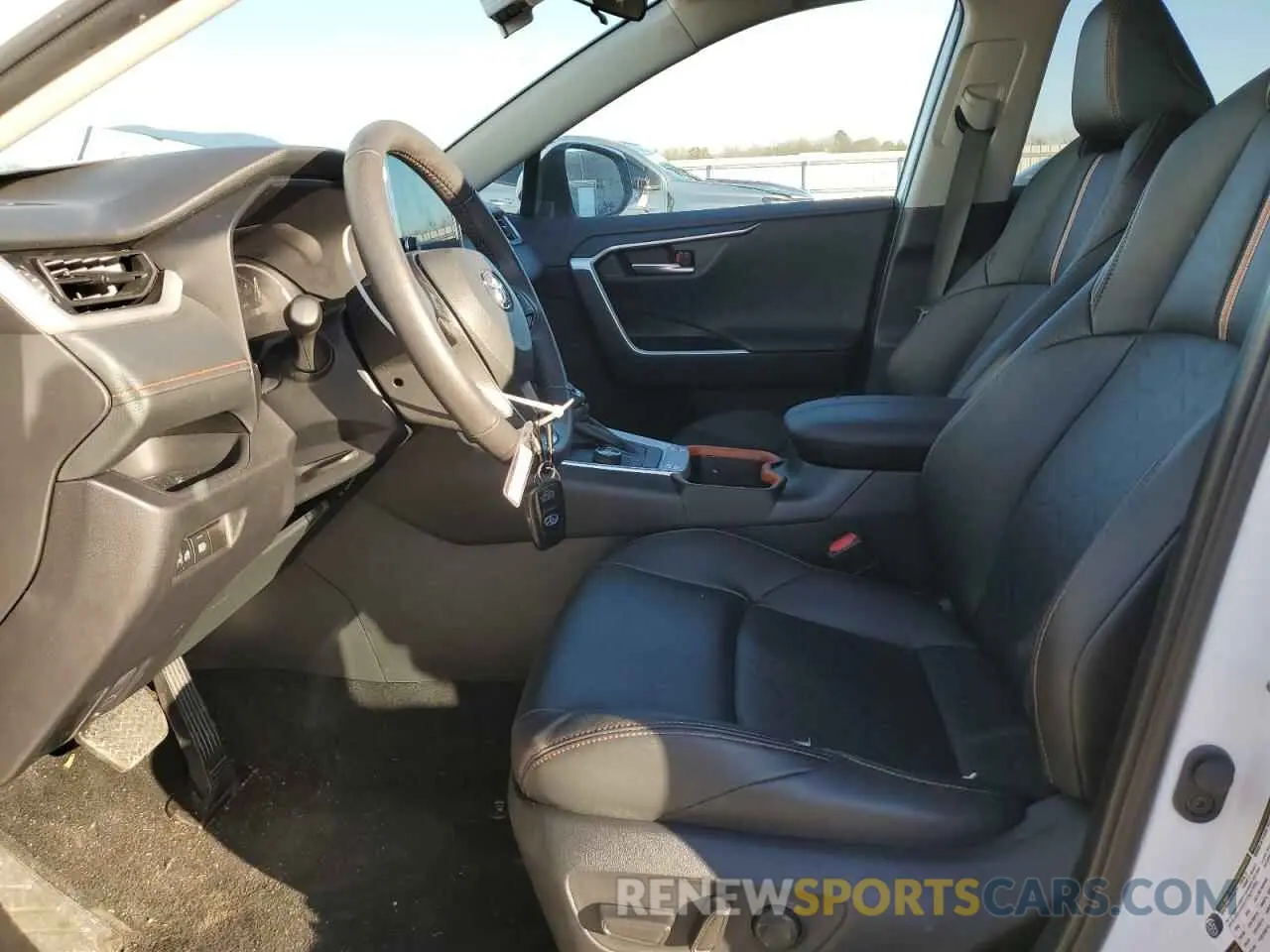 7 Фотография поврежденного автомобиля 2T3J1RFV8RW423720 TOYOTA RAV4 2024