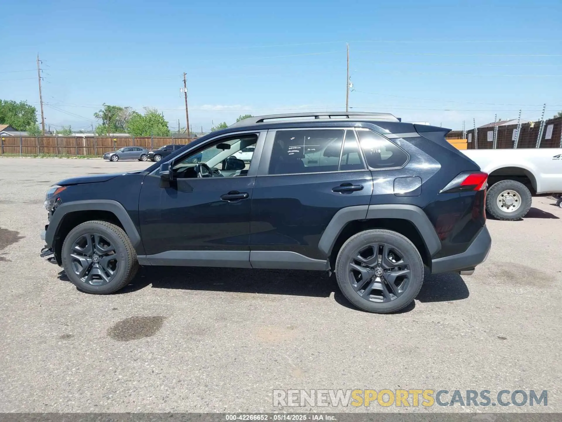14 Фотография поврежденного автомобиля 2T3J1RFV8RW462680 TOYOTA RAV4 2024