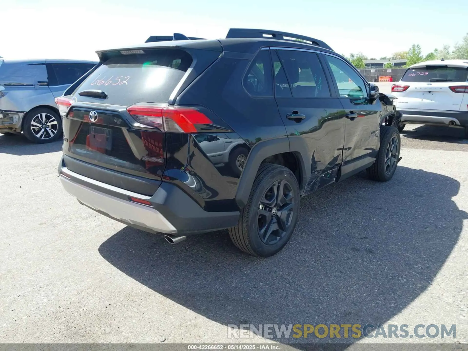 4 Фотография поврежденного автомобиля 2T3J1RFV8RW462680 TOYOTA RAV4 2024