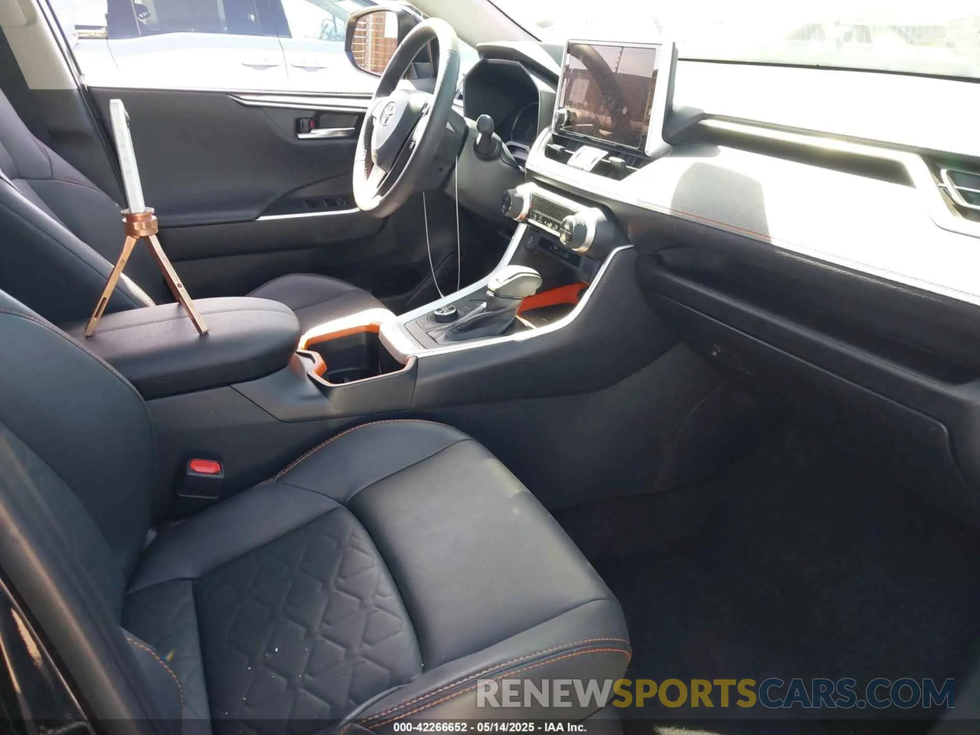 5 Фотография поврежденного автомобиля 2T3J1RFV8RW462680 TOYOTA RAV4 2024