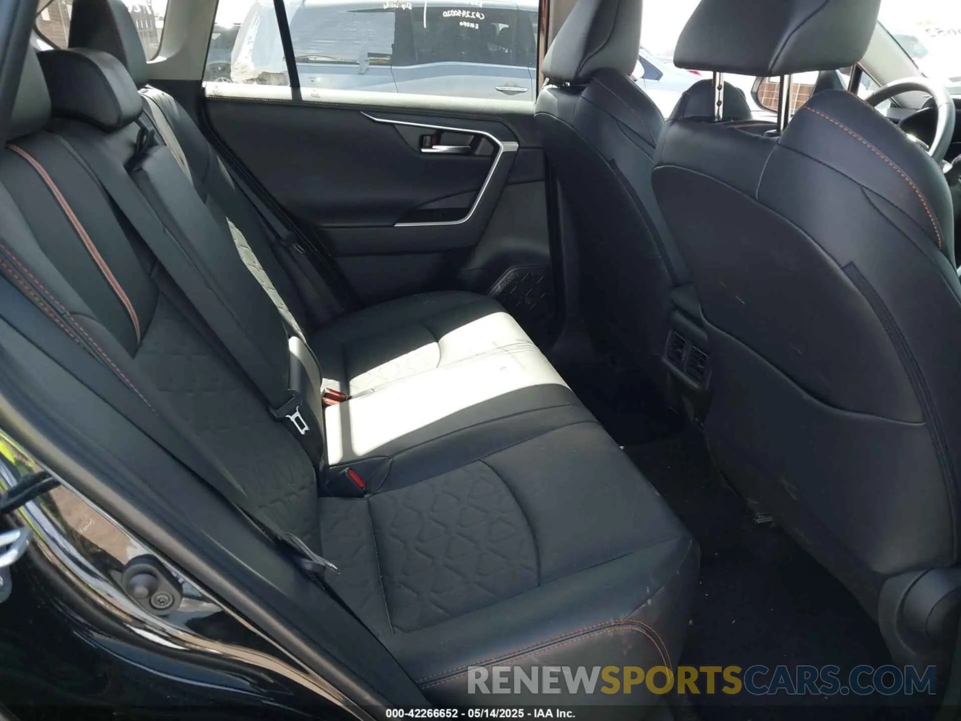 8 Фотография поврежденного автомобиля 2T3J1RFV8RW462680 TOYOTA RAV4 2024