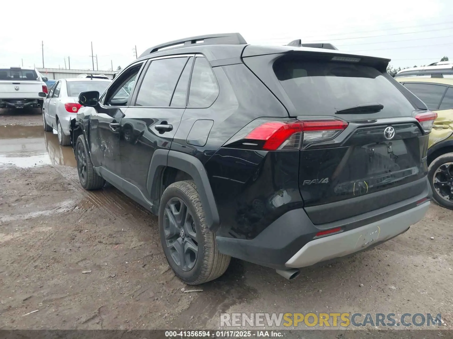3 Фотография поврежденного автомобиля 2T3J1RFV9RW459237 TOYOTA RAV4 2024