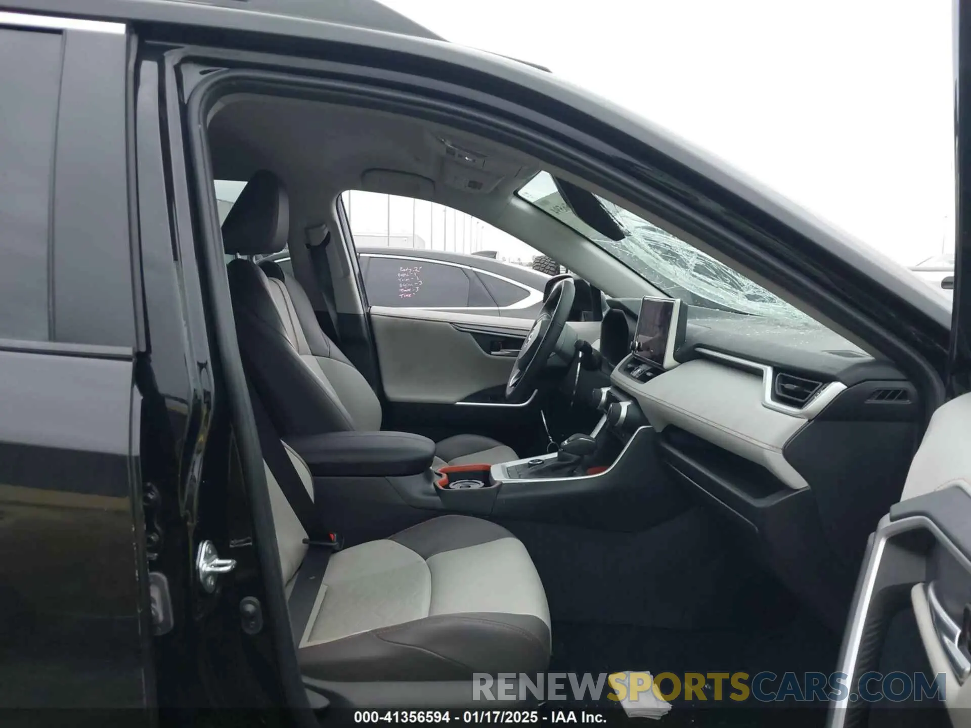 5 Фотография поврежденного автомобиля 2T3J1RFV9RW459237 TOYOTA RAV4 2024