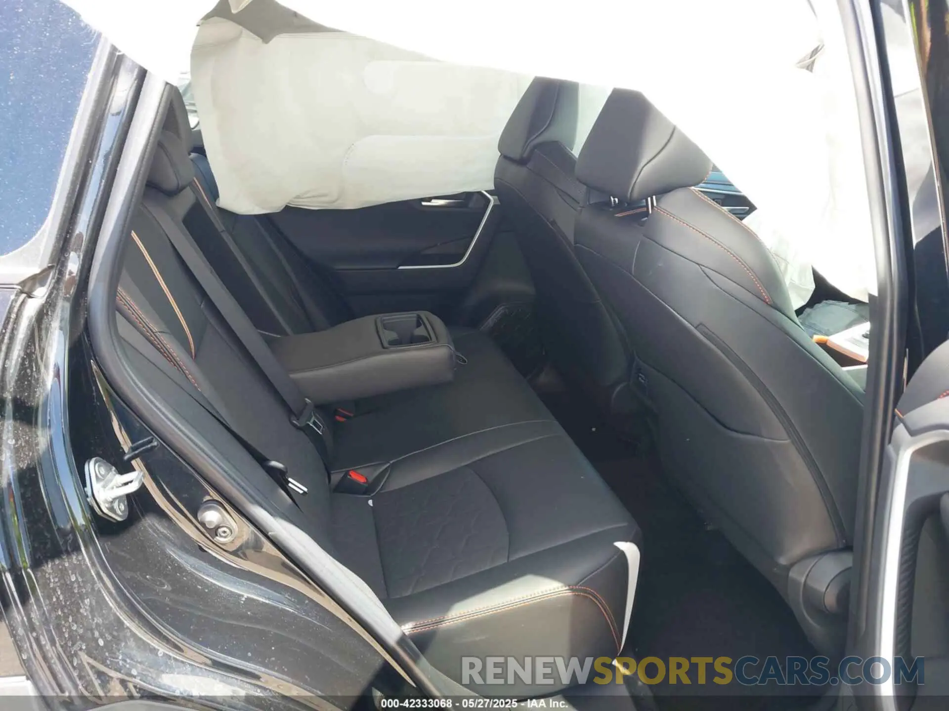 8 Photograph of a damaged car 2T3J1RFVXRW470408 TOYOTA RAV4 2024