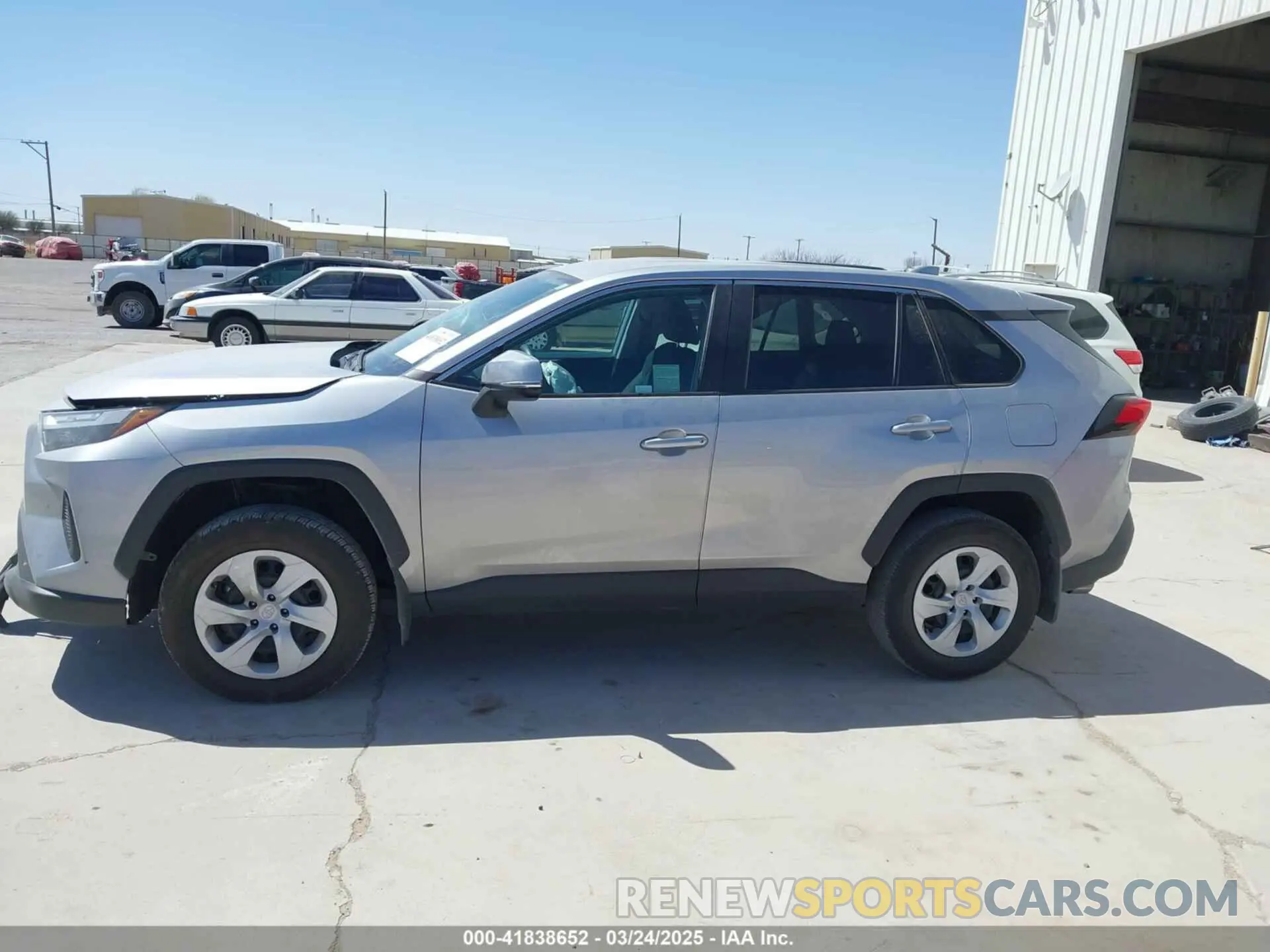 14 Фотография поврежденного автомобиля 2T3K1RFV4RC279959 TOYOTA RAV4 2024