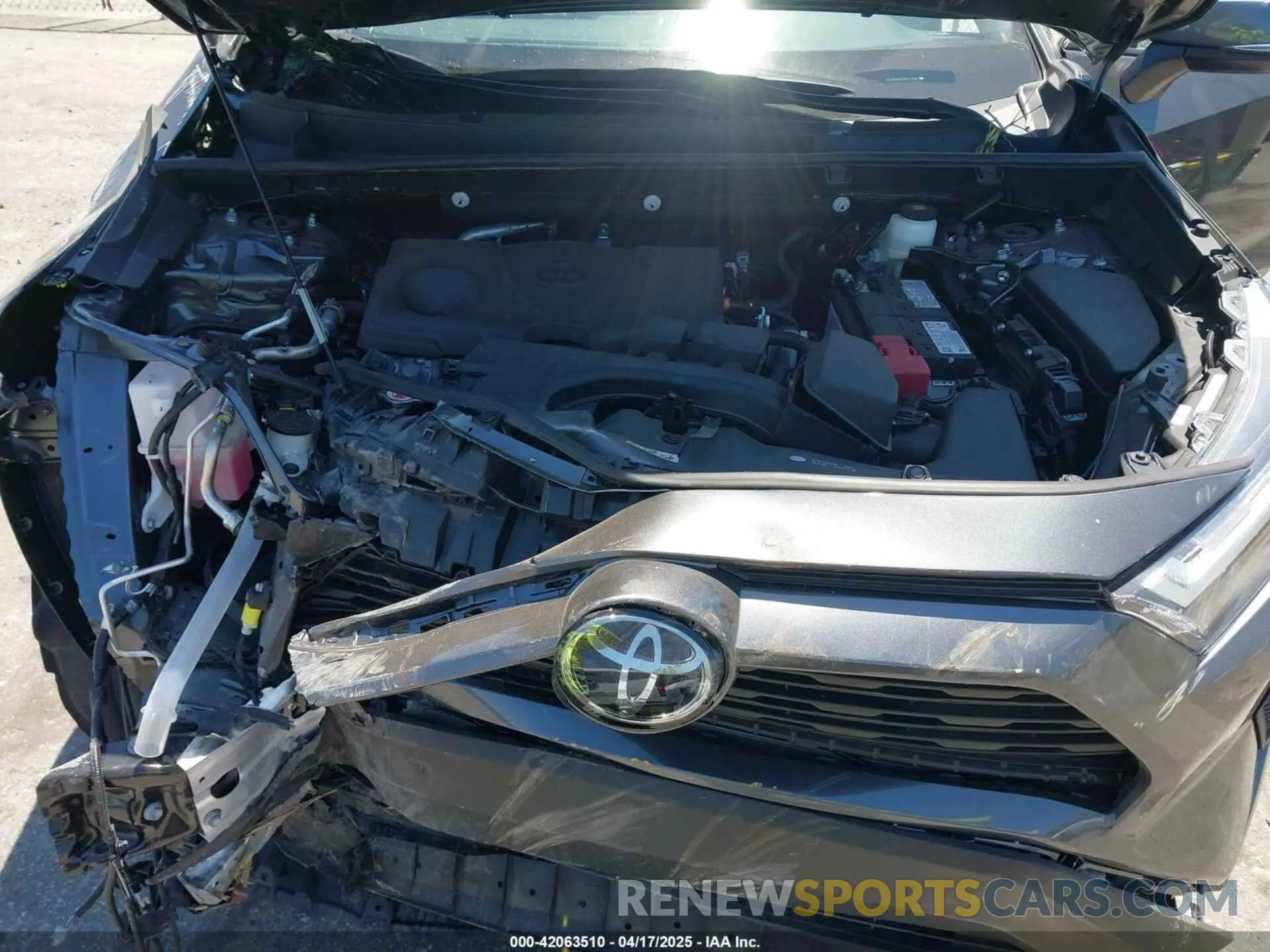 10 Photograph of a damaged car 2T3K1RFV5RC279291 TOYOTA RAV4 2024