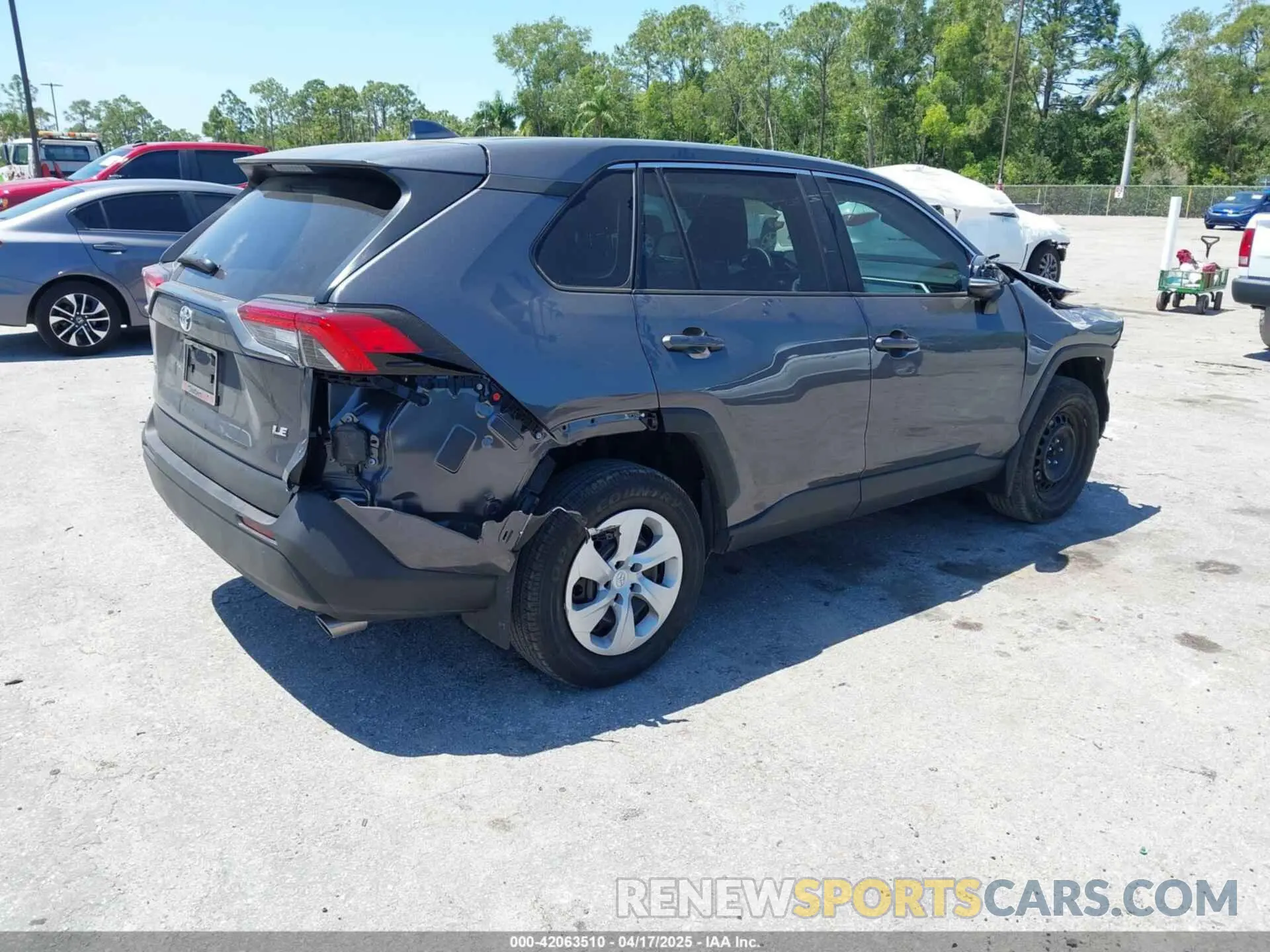 4 Photograph of a damaged car 2T3K1RFV5RC279291 TOYOTA RAV4 2024