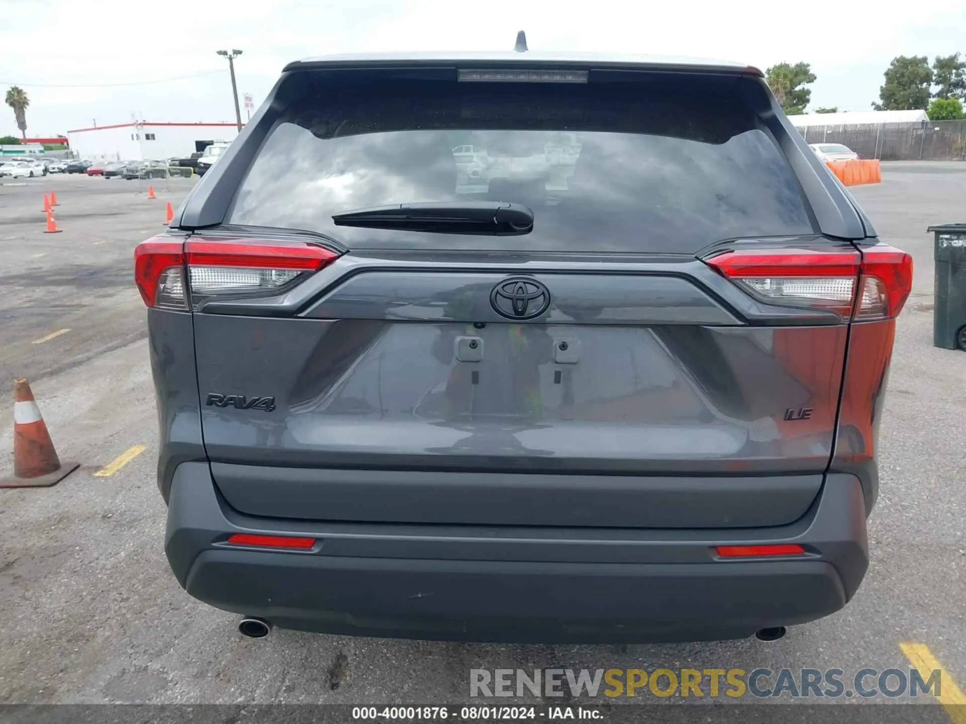 16 Photograph of a damaged car 2T3K1RFV7RW318395 TOYOTA RAV4 2024