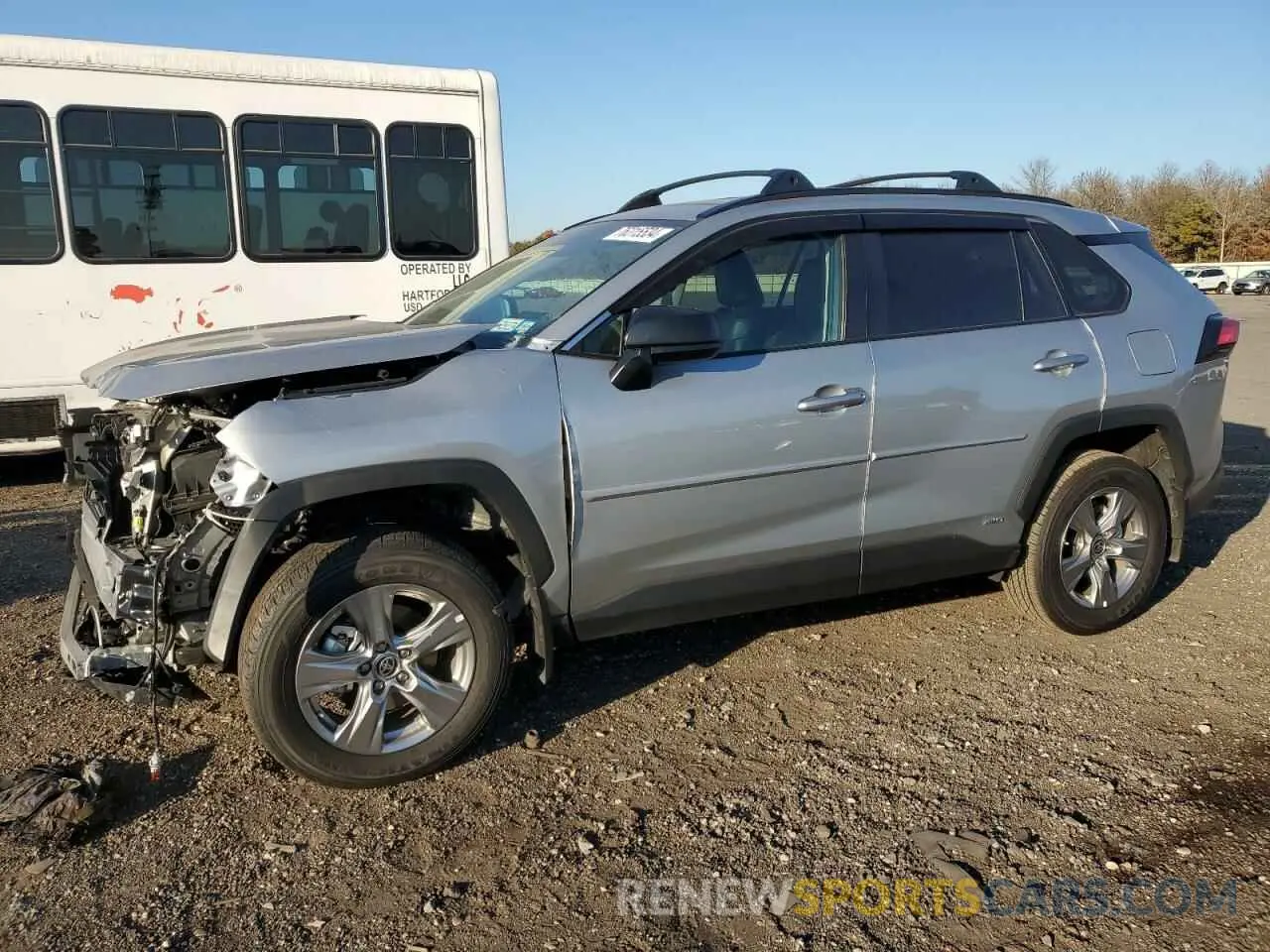 1 Фотография поврежденного автомобиля 2T3LWRFV6RW202918 TOYOTA RAV4 2024