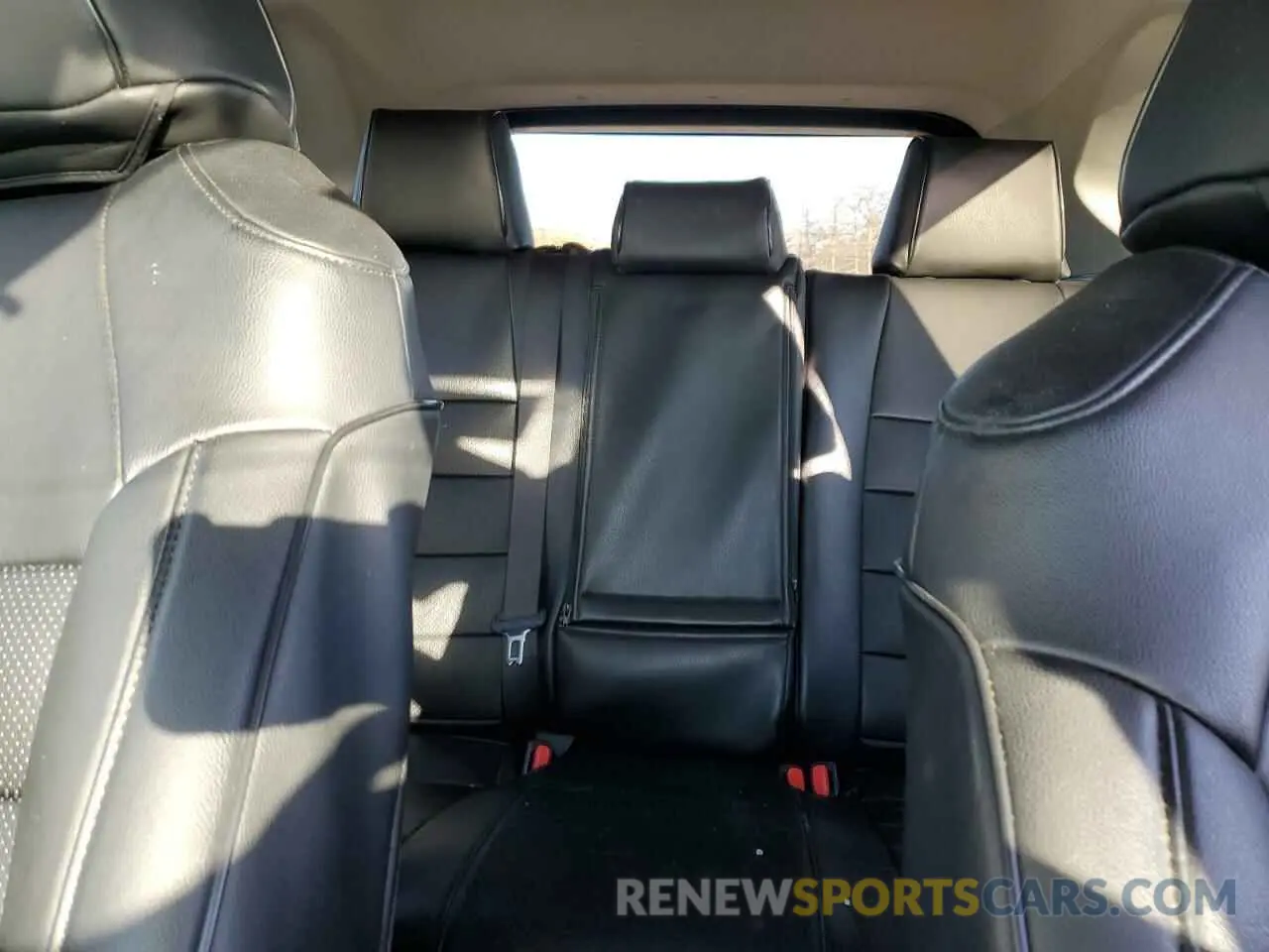 10 Фотография поврежденного автомобиля 2T3LWRFV6RW202918 TOYOTA RAV4 2024