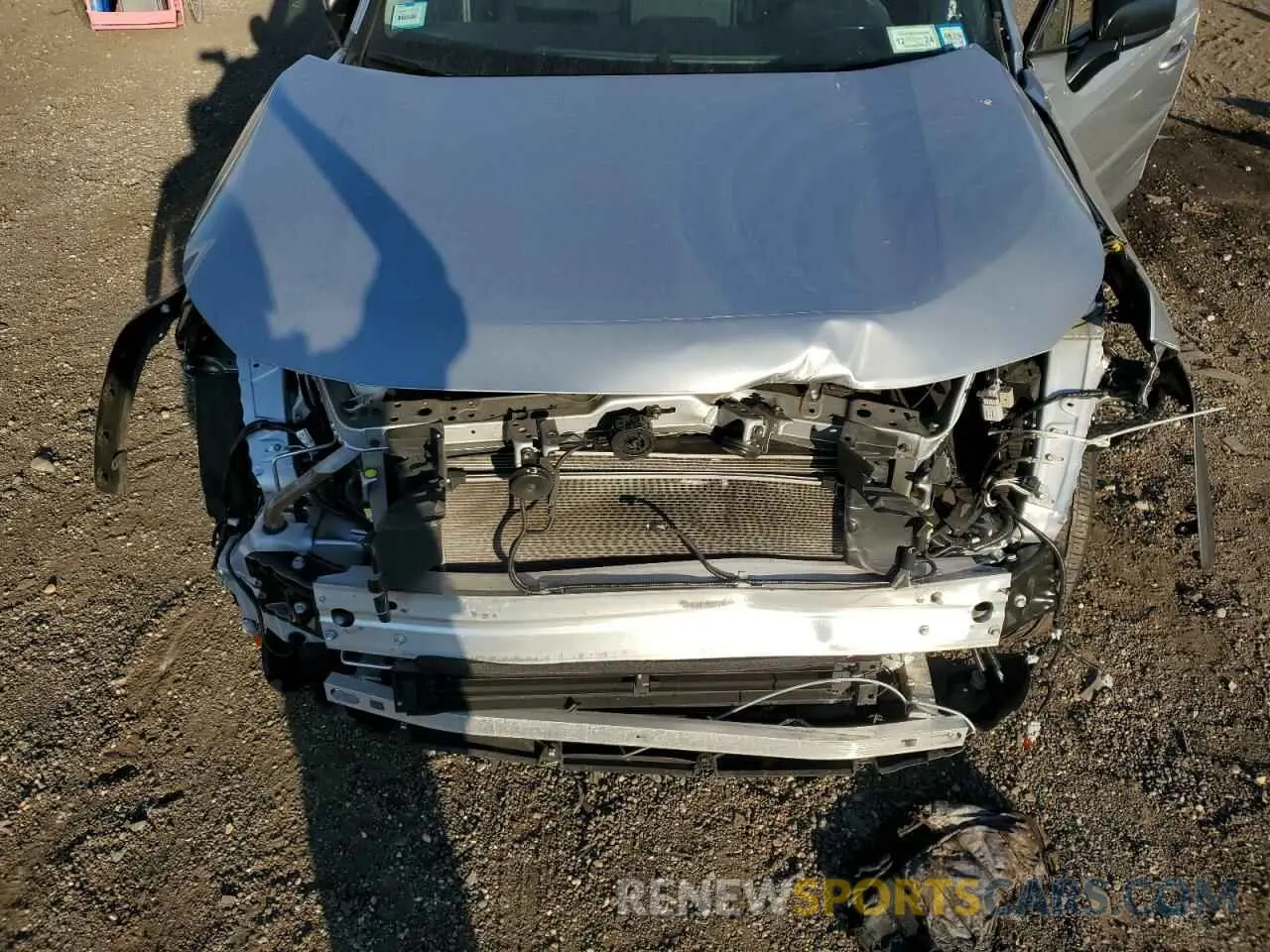 12 Фотография поврежденного автомобиля 2T3LWRFV6RW202918 TOYOTA RAV4 2024