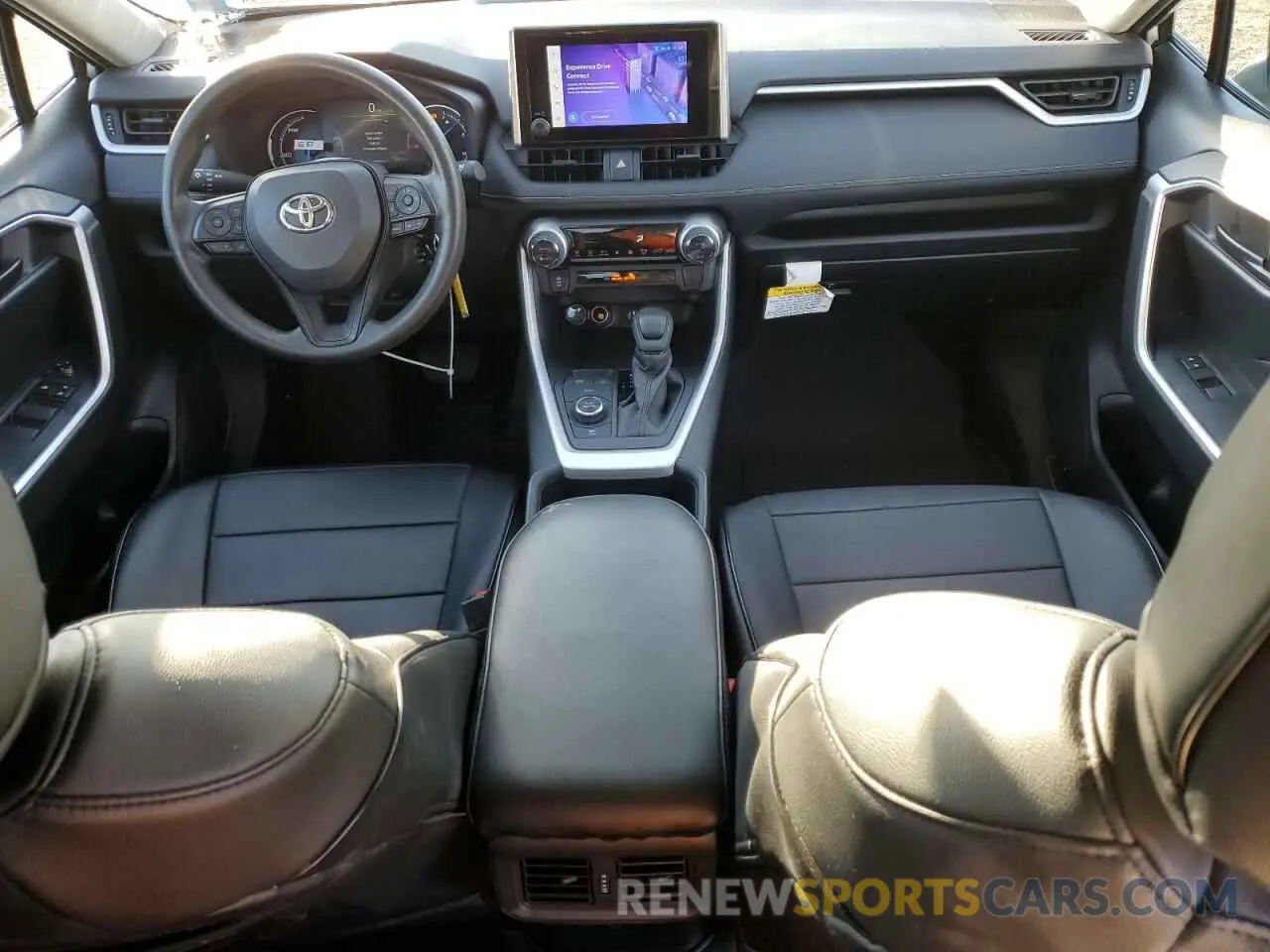 8 Фотография поврежденного автомобиля 2T3LWRFV6RW202918 TOYOTA RAV4 2024