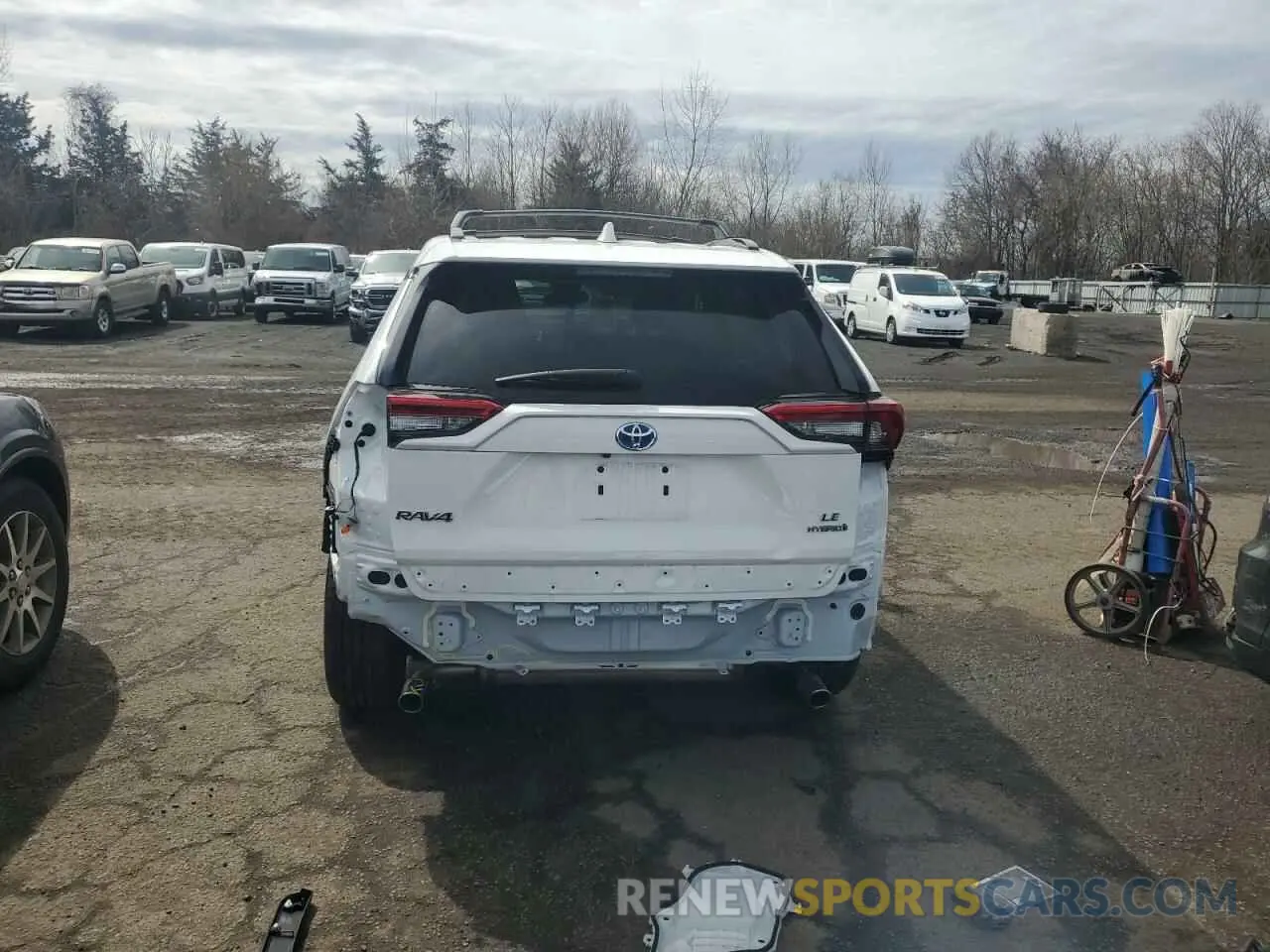 6 Фотография поврежденного автомобиля 2T3LWRFV7RW251108 TOYOTA RAV4 2024