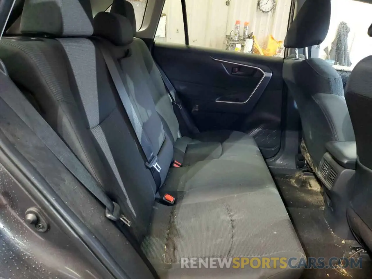 11 Фотография поврежденного автомобиля 2T3MWRFV6RW199605 TOYOTA RAV4 2024