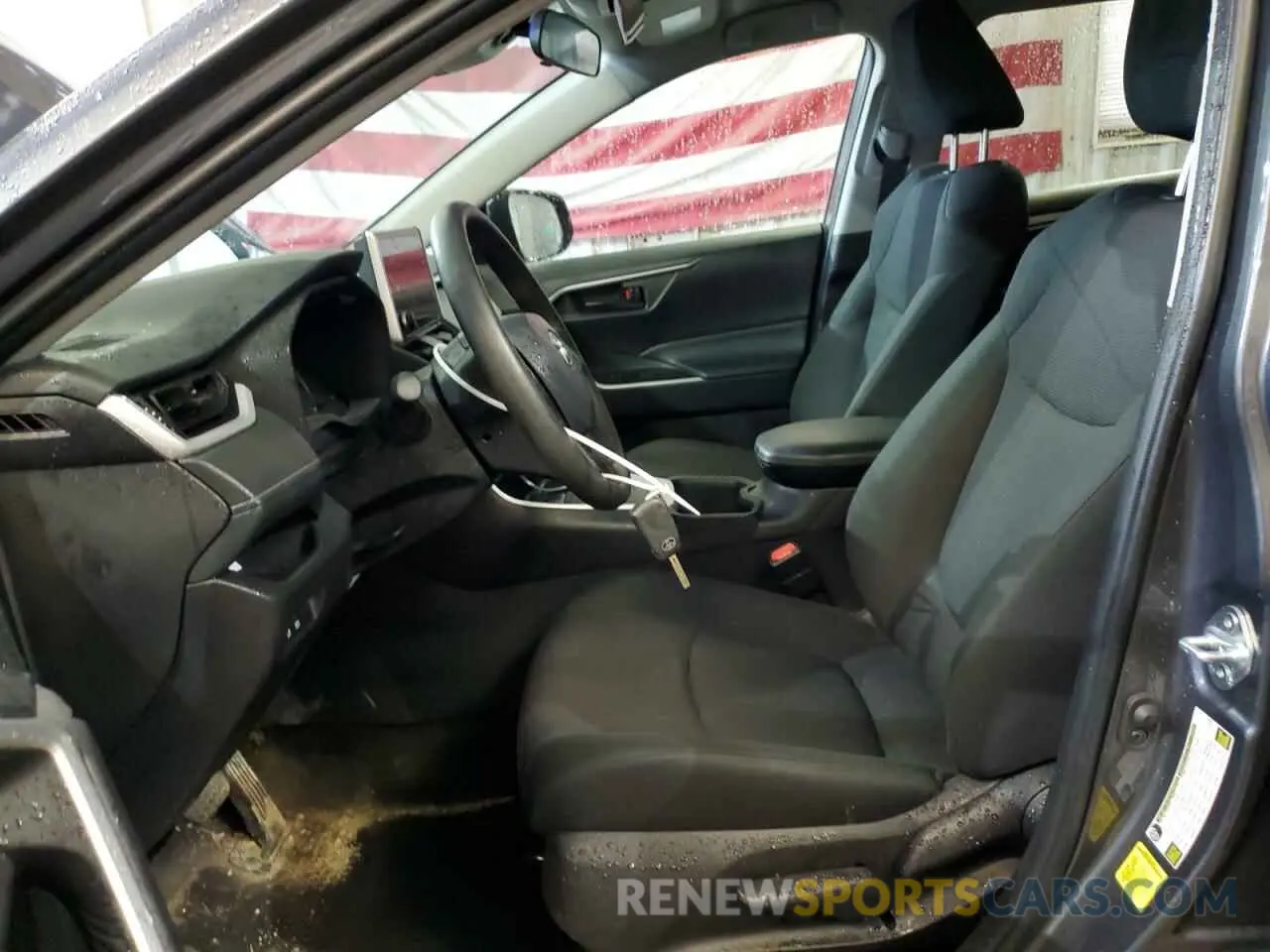 7 Фотография поврежденного автомобиля 2T3MWRFV6RW199605 TOYOTA RAV4 2024
