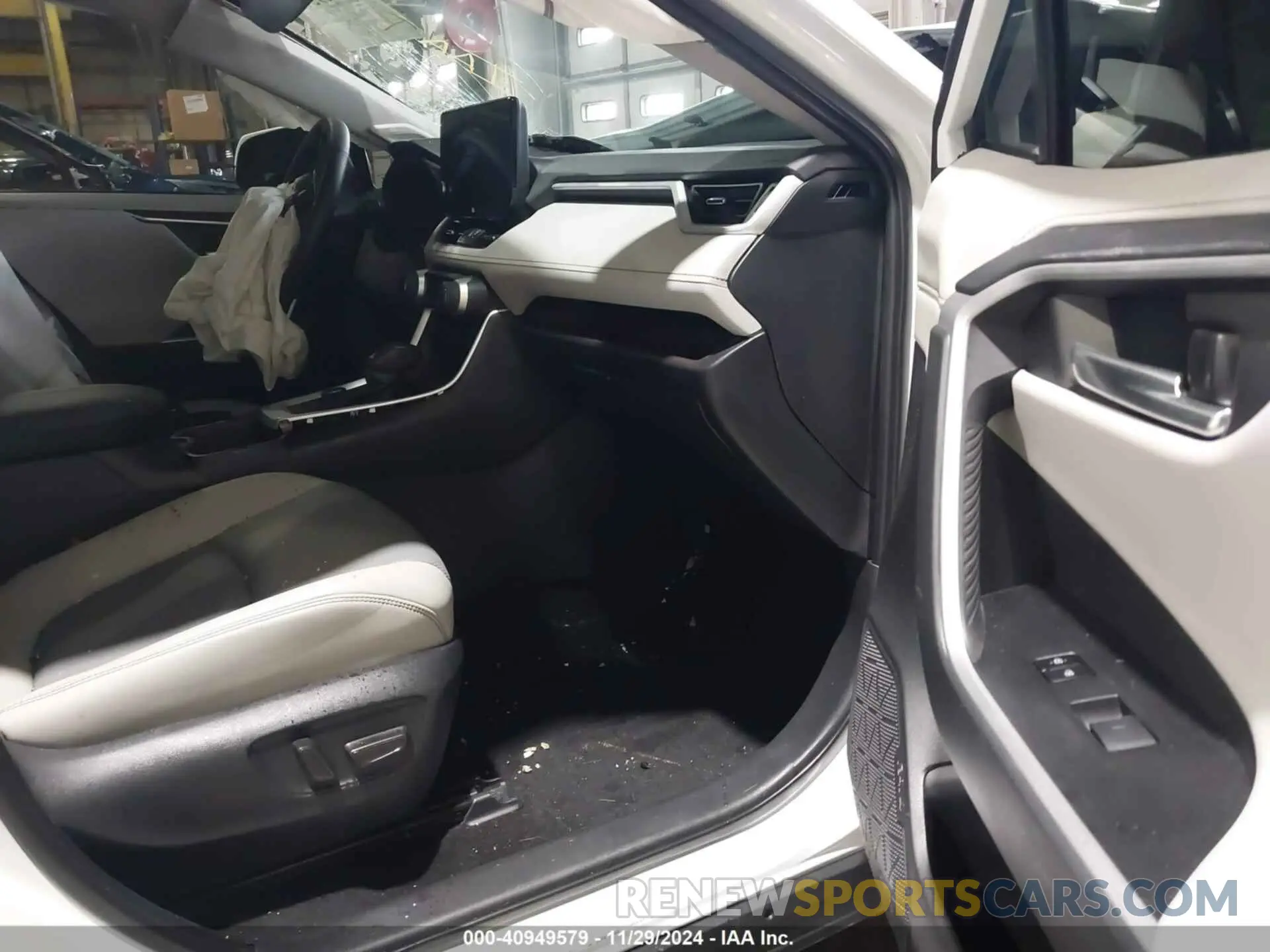 5 Photograph of a damaged car 2T3N1RFV5RW434188 TOYOTA RAV4 2024