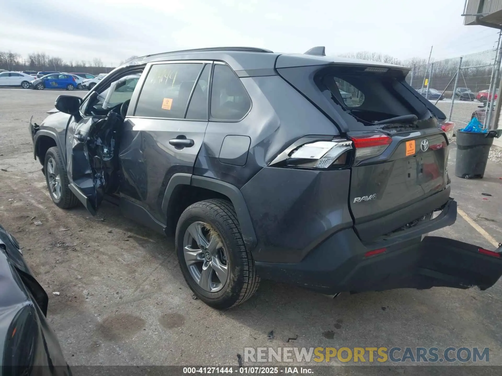 3 Photograph of a damaged car 2T3P1RFV0RC419561 TOYOTA RAV4 2024