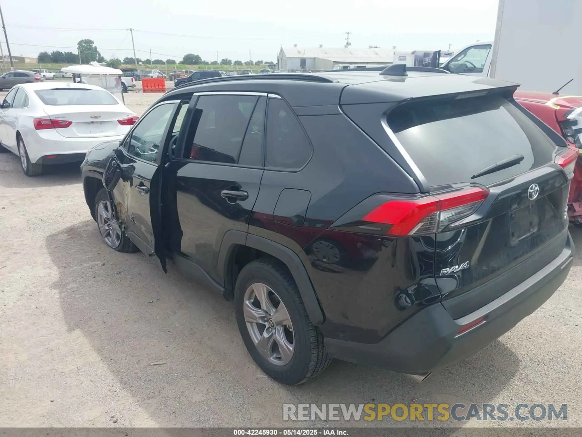 3 Фотография поврежденного автомобиля 2T3P1RFV0RW419073 TOYOTA RAV4 2024