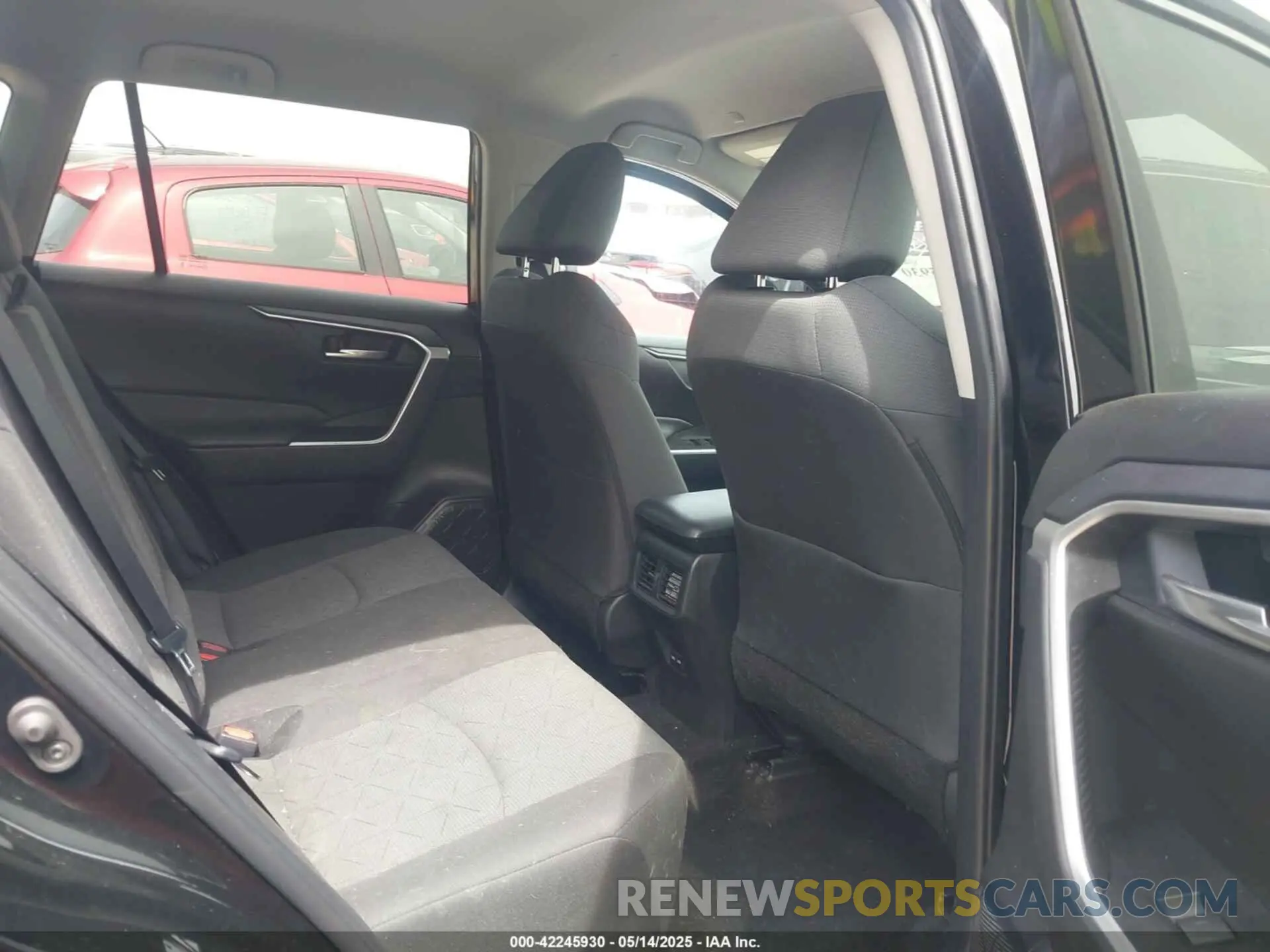 8 Фотография поврежденного автомобиля 2T3P1RFV0RW419073 TOYOTA RAV4 2024